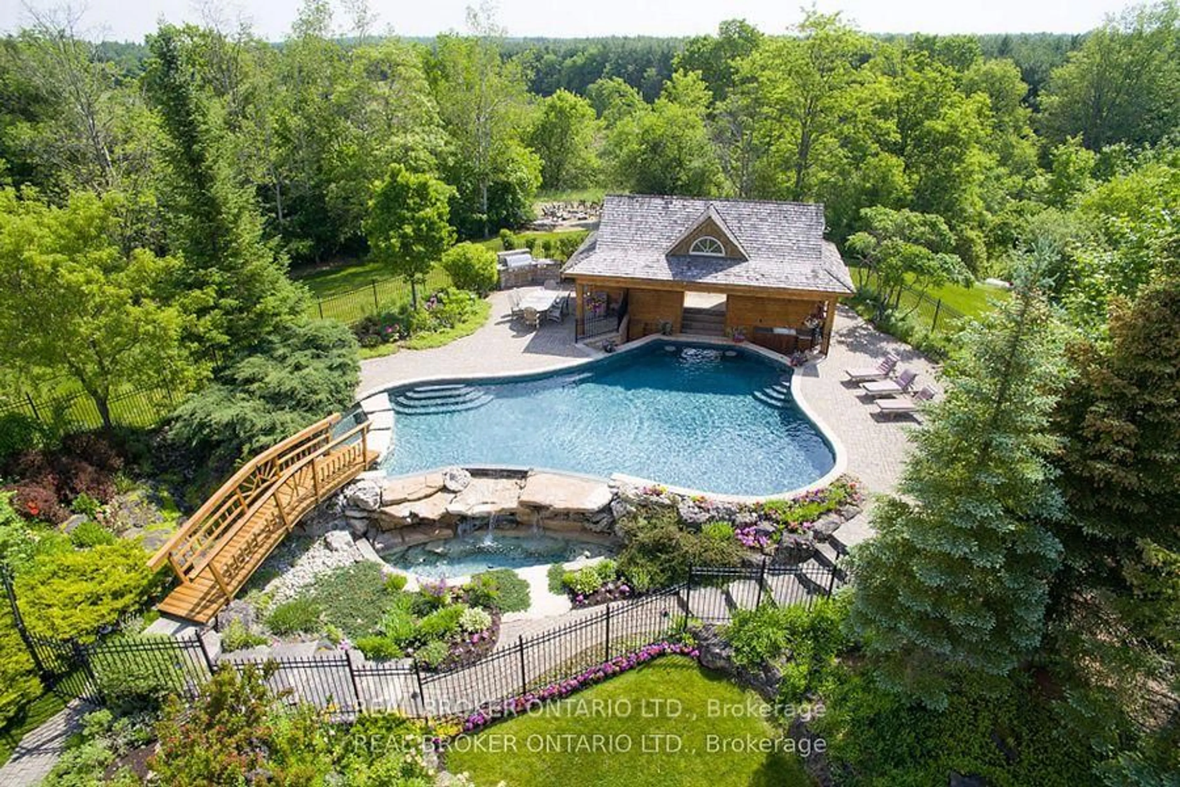 Pool for 13701 4th Line, Milton Ontario N0B 2K0