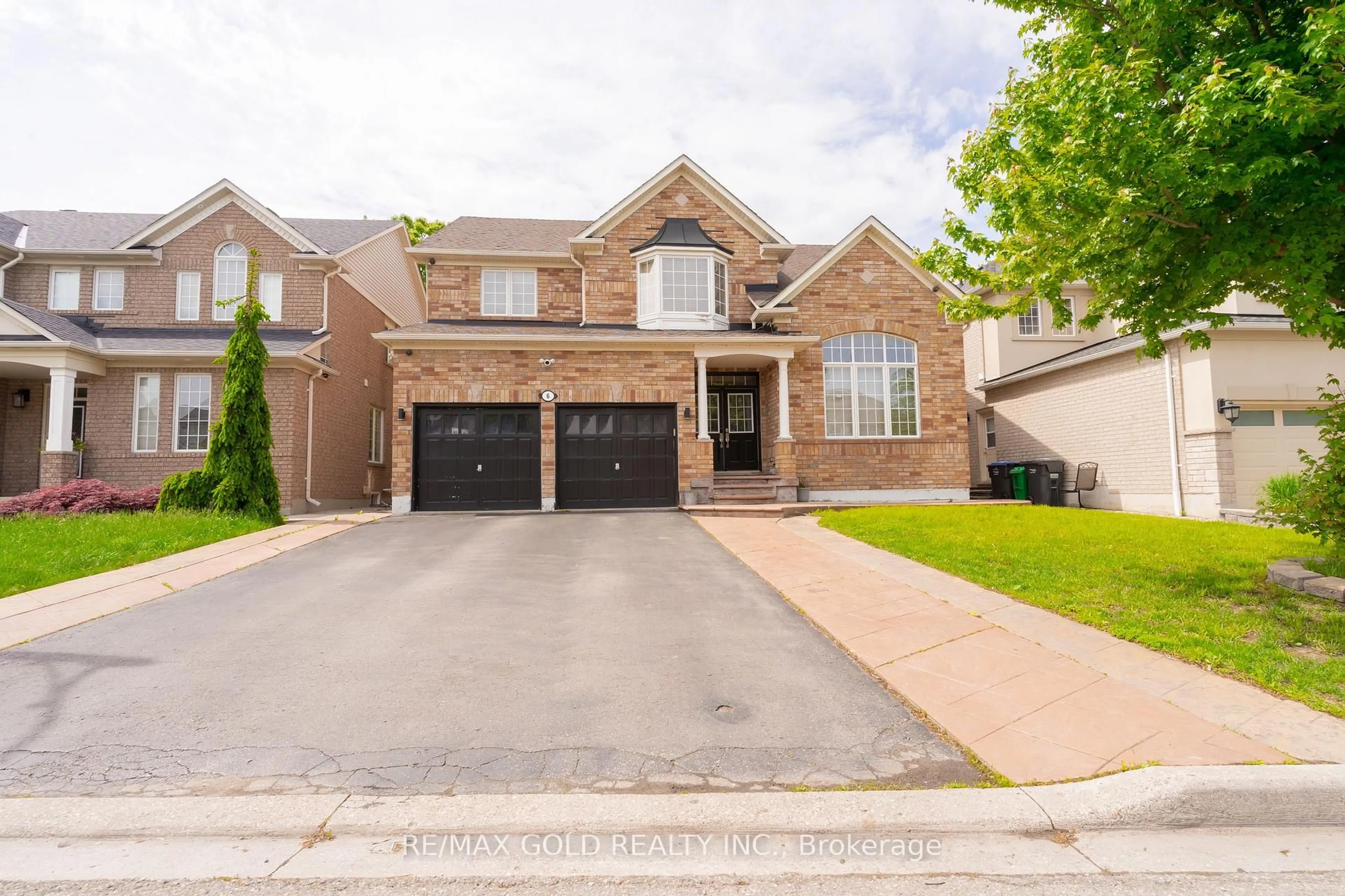 Home with brick exterior material, street for 6 Bettey Rd, Brampton Ontario L6P 1S9