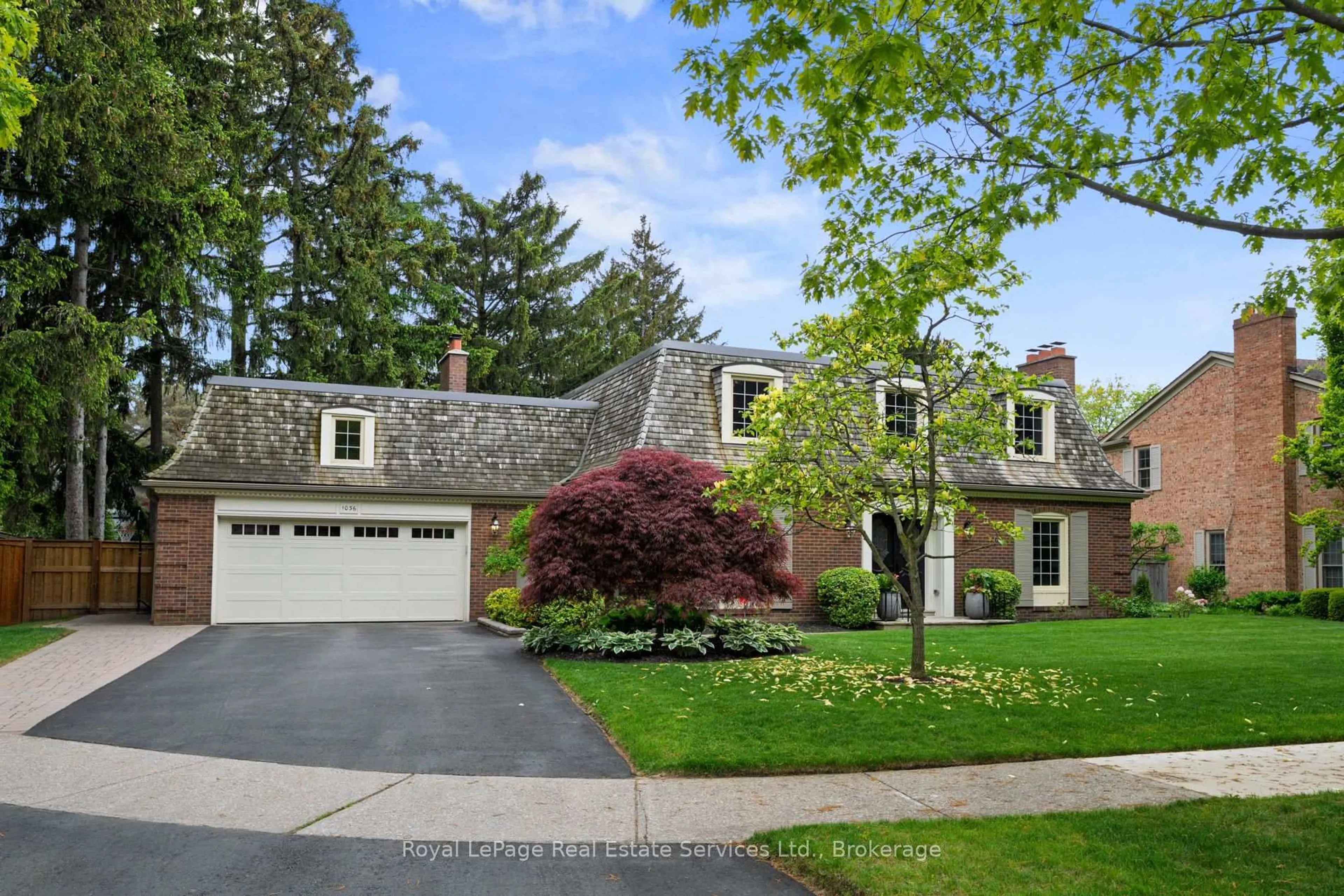 Home with brick exterior material, street for 1036 Wenleigh Crt, Mississauga Ontario L5H 1M8