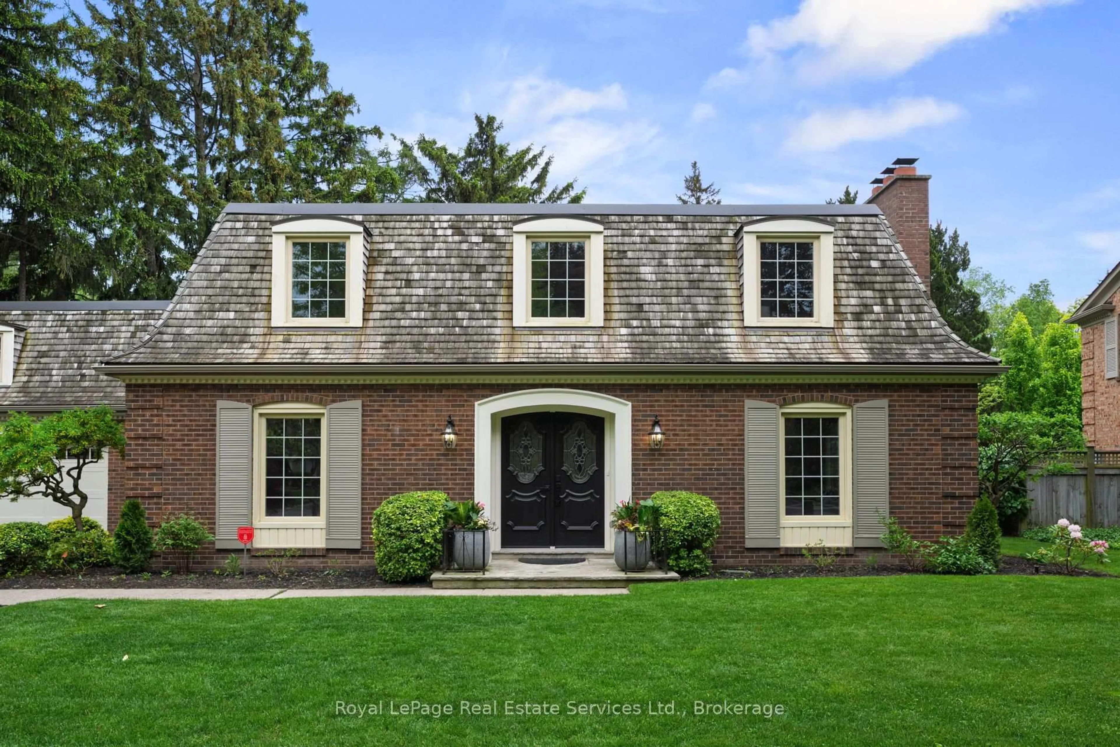Home with brick exterior material, street for 1036 Wenleigh Crt, Mississauga Ontario L5H 1M8