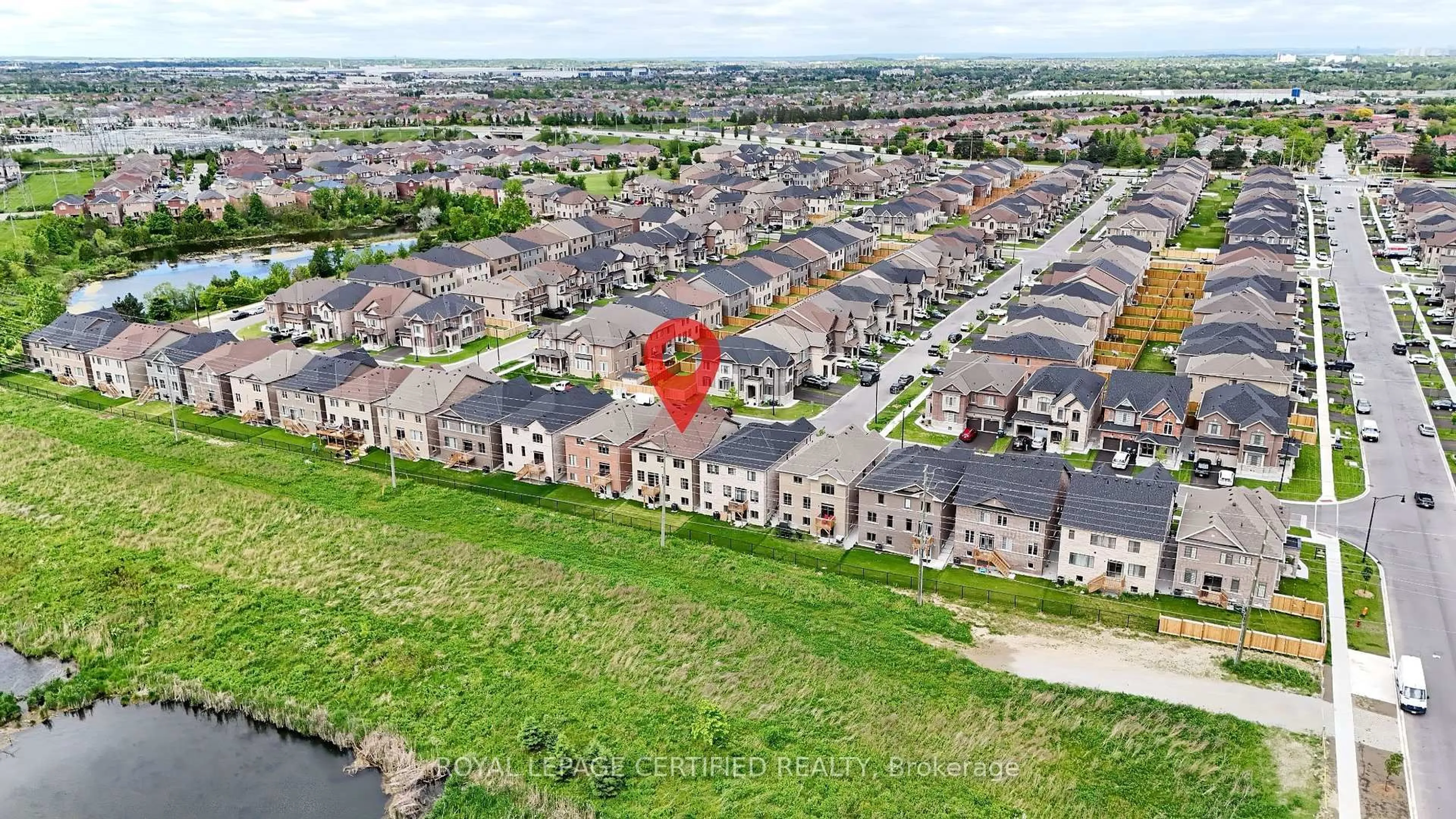 A pic from outside/outdoor area/front of a property/back of a property/a pic from drone, street for 14 Bavenden Cres, Brampton Ontario L6X 0K7