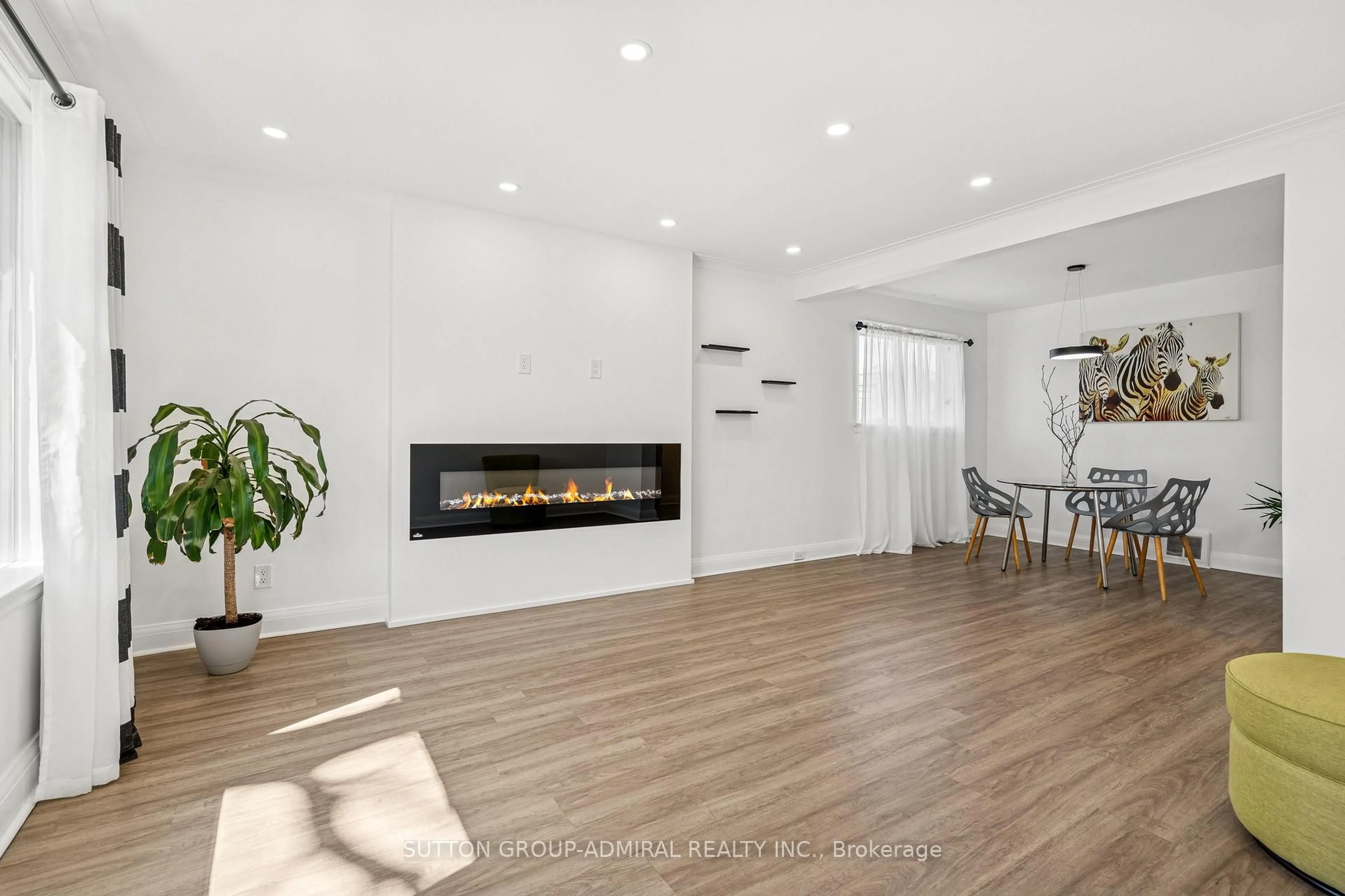 Unknown for 9 Nordale Cres, Toronto Ontario M6M 2Z9
