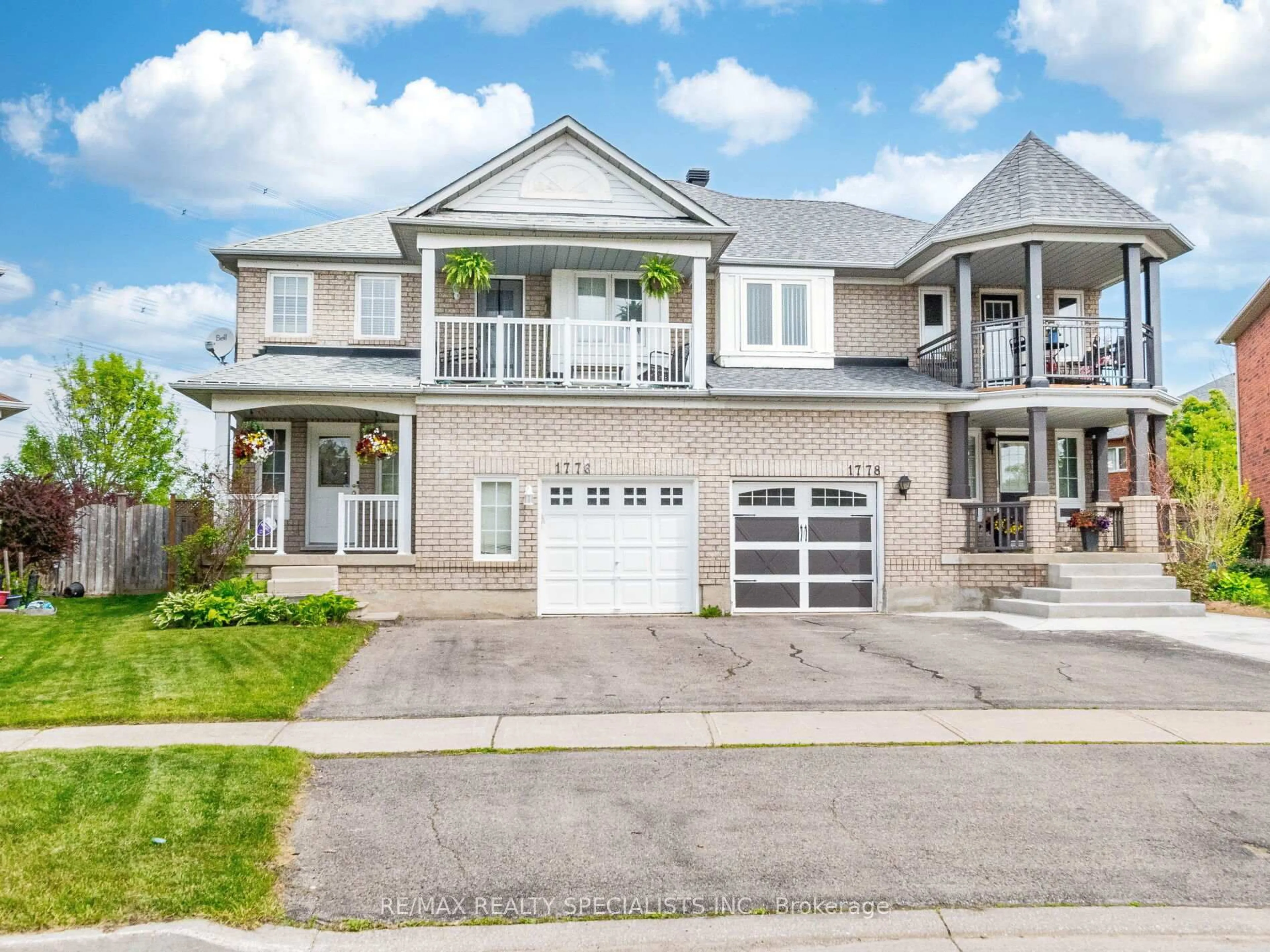 Home with brick exterior material, street for 1776 Samuelson Circ, Mississauga Ontario L5N 7Z5