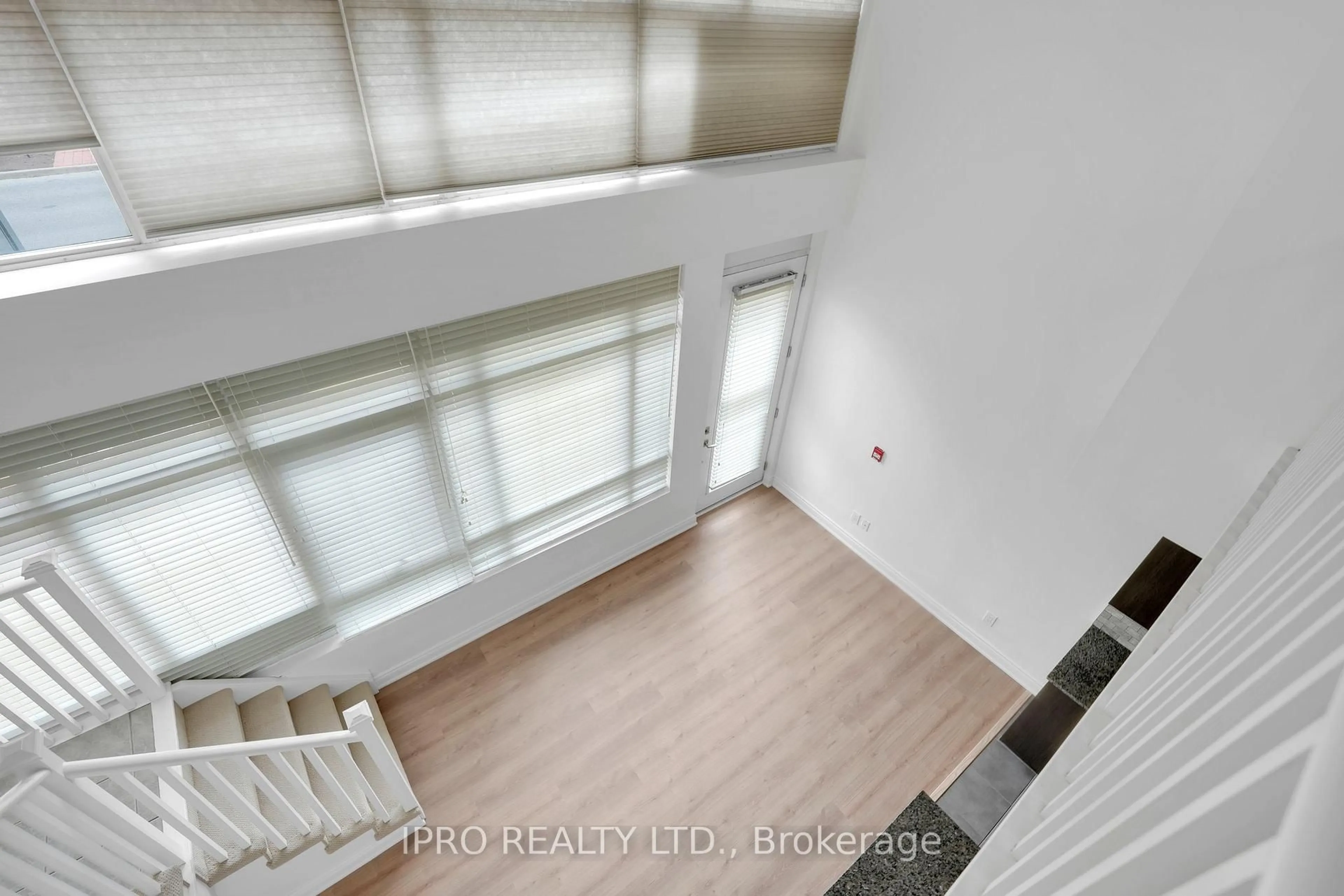 Unknown for 5001 Corporate Dr #101, Burlington Ontario L7L 0H5