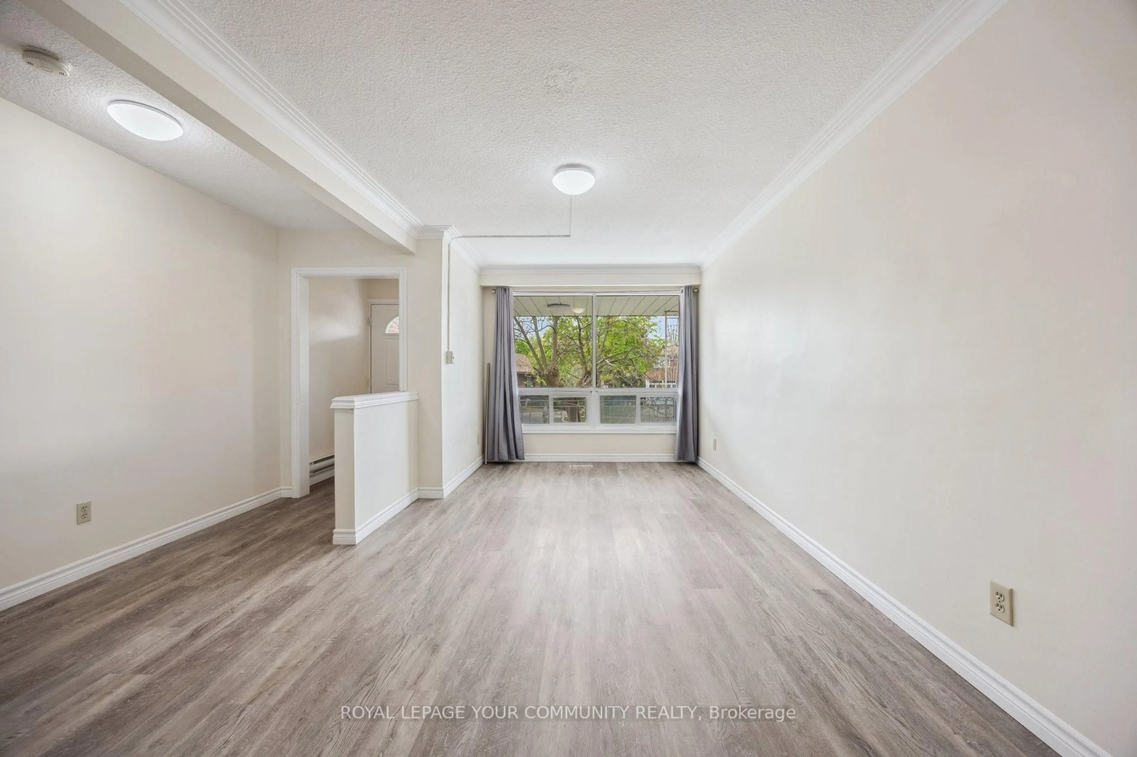 A pic of a room for 5 Annabelle Dr, Toronto Ontario M9V 3B5