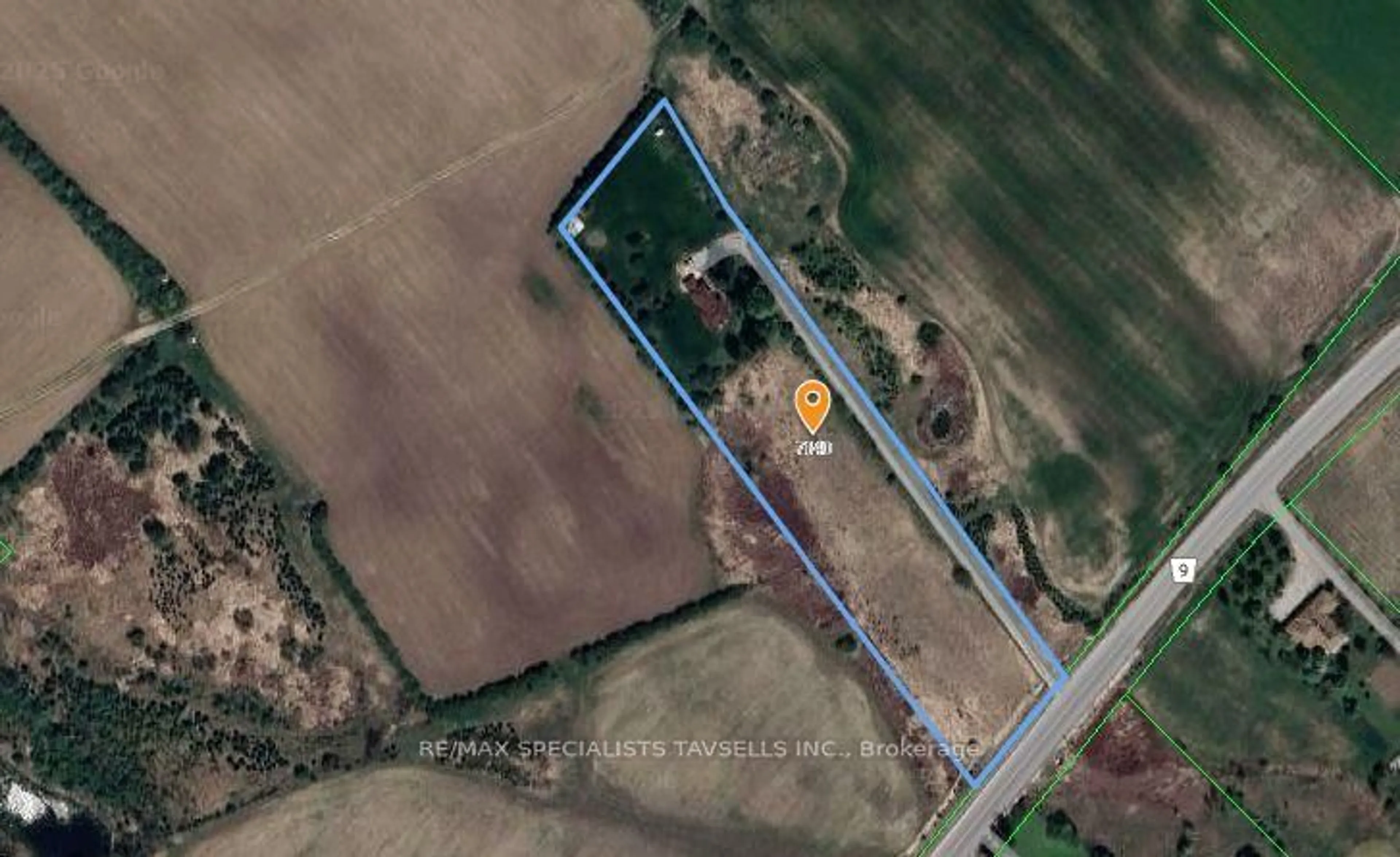 A pic from outside/outdoor area/front of a property/back of a property/a pic from drone, building for 7640 King St, Caledon Ontario L7E 0T7