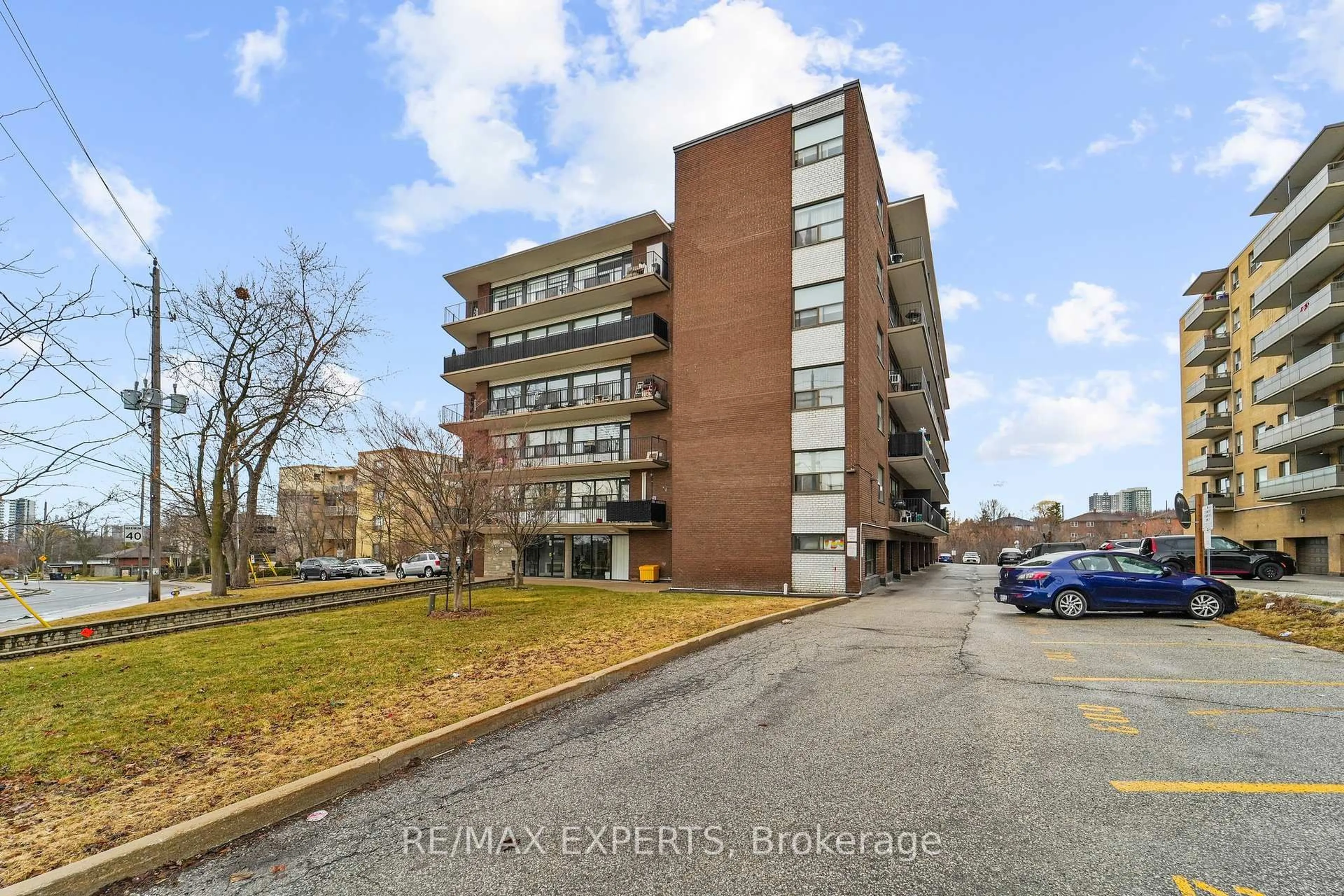 Unknown for 50 Gulliver Rd #208, Toronto Ontario M6M 2N2