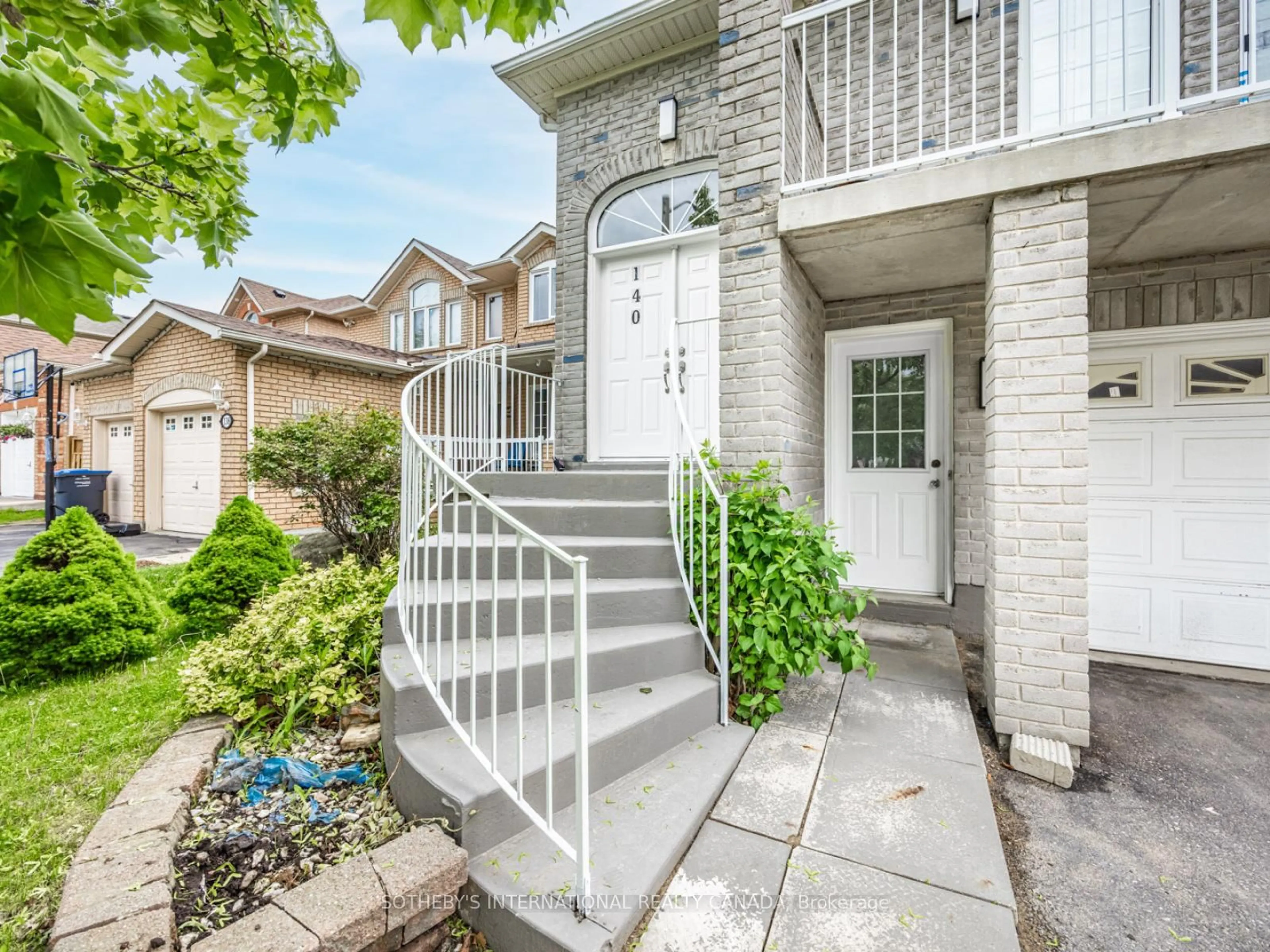 Unknown for 140 Yuile Crt, Brampton Ontario L6Y 5J6