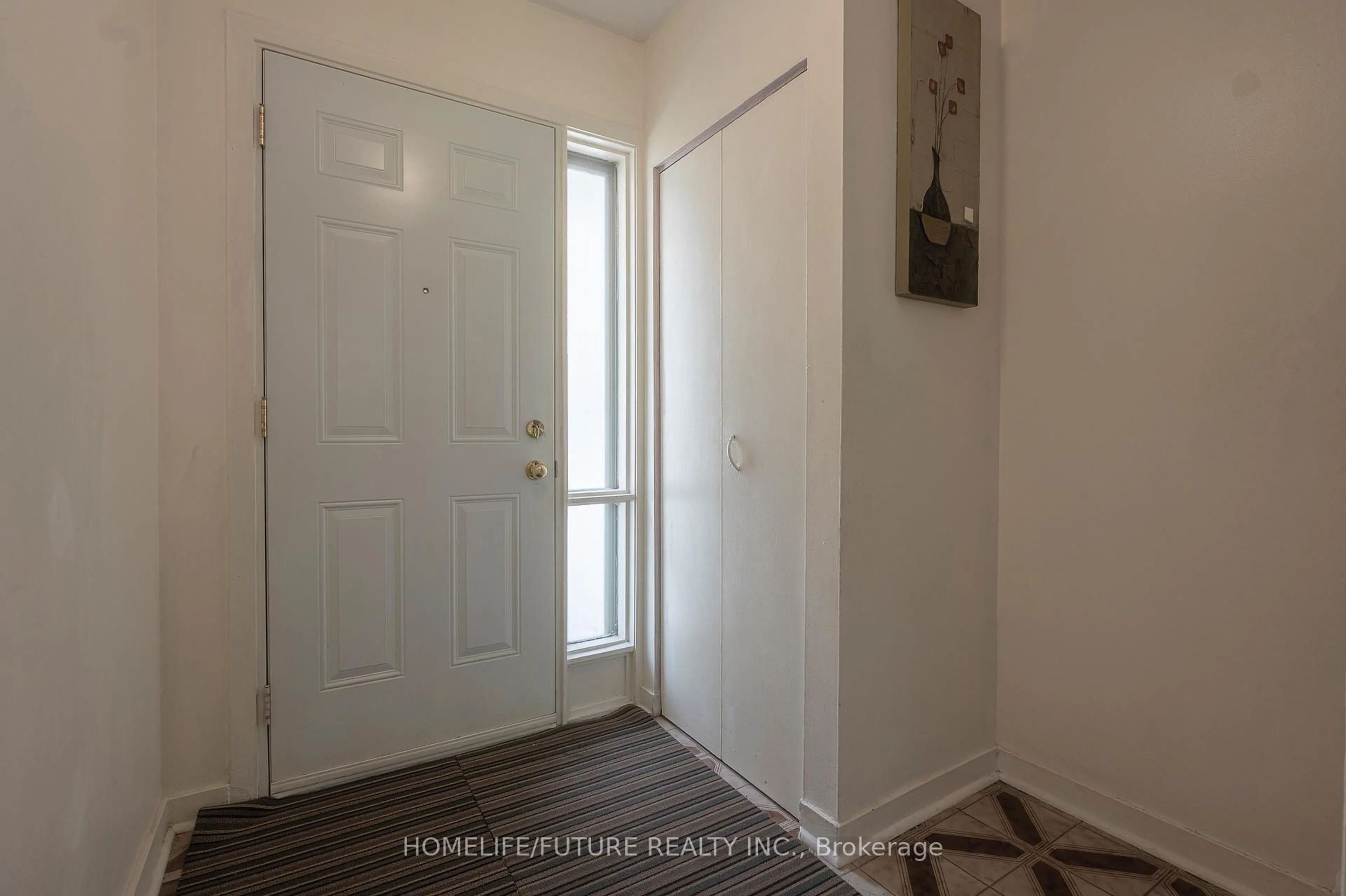 Indoor entryway for 21 London Green Crt #31, Toronto Ontario M3N 1K3