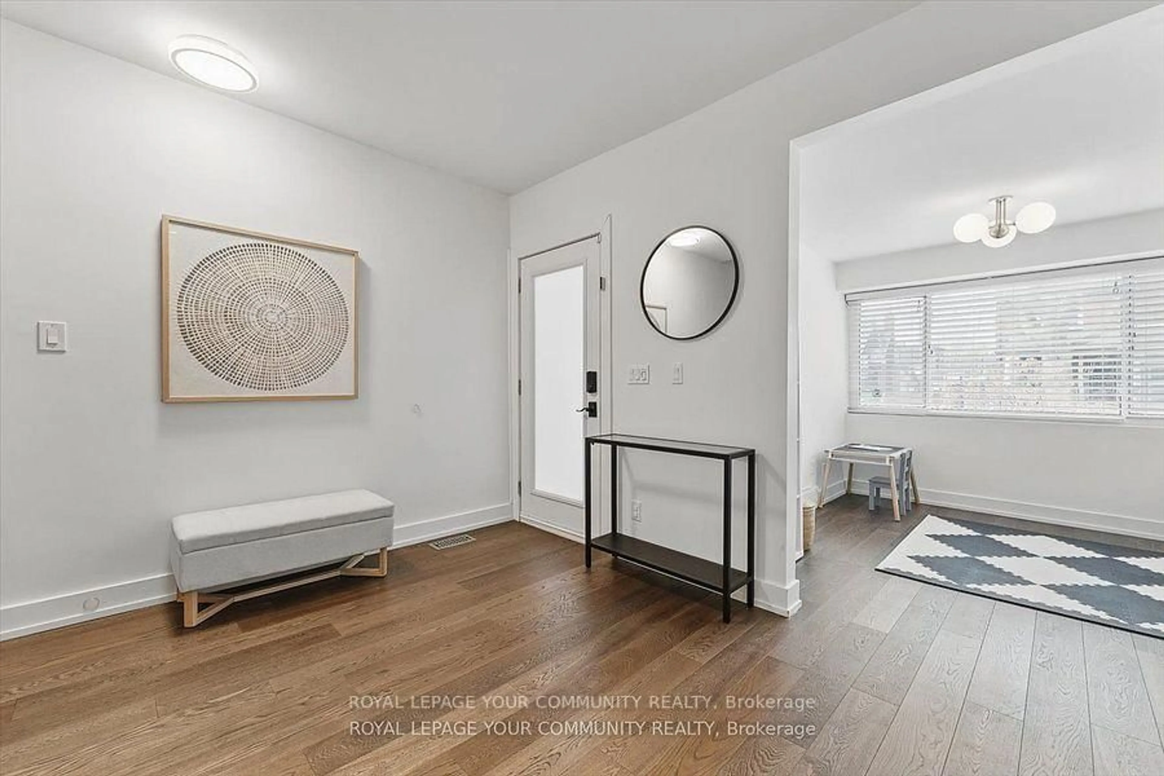 Indoor entryway for 99 Nairn Ave, Toronto Ontario M6E 4G9