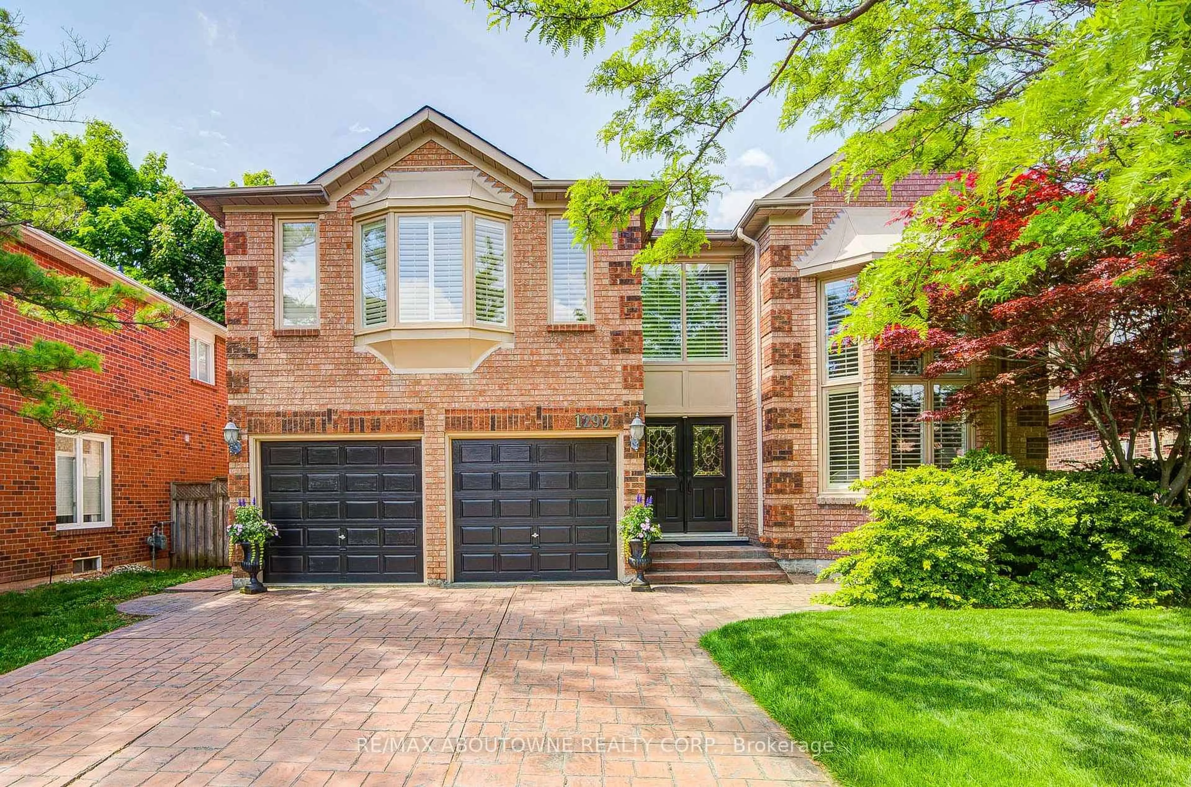 Home with brick exterior material, street for 1292 Grainer Crt, Oakville Ontario L6M 3A5