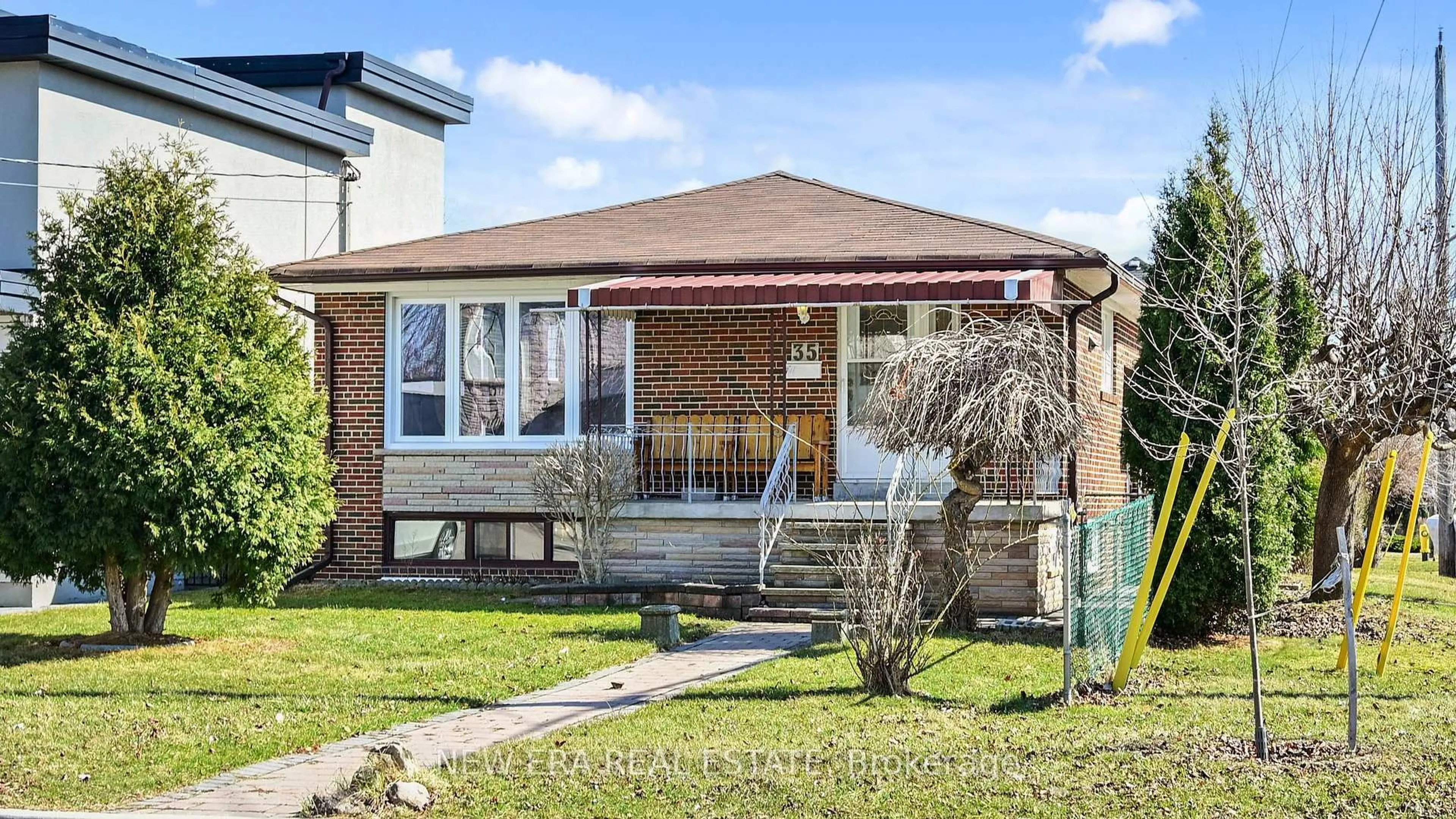 Home with brick exterior material, street for 35 Beckett Ave, Toronto Ontario M6L 2B3