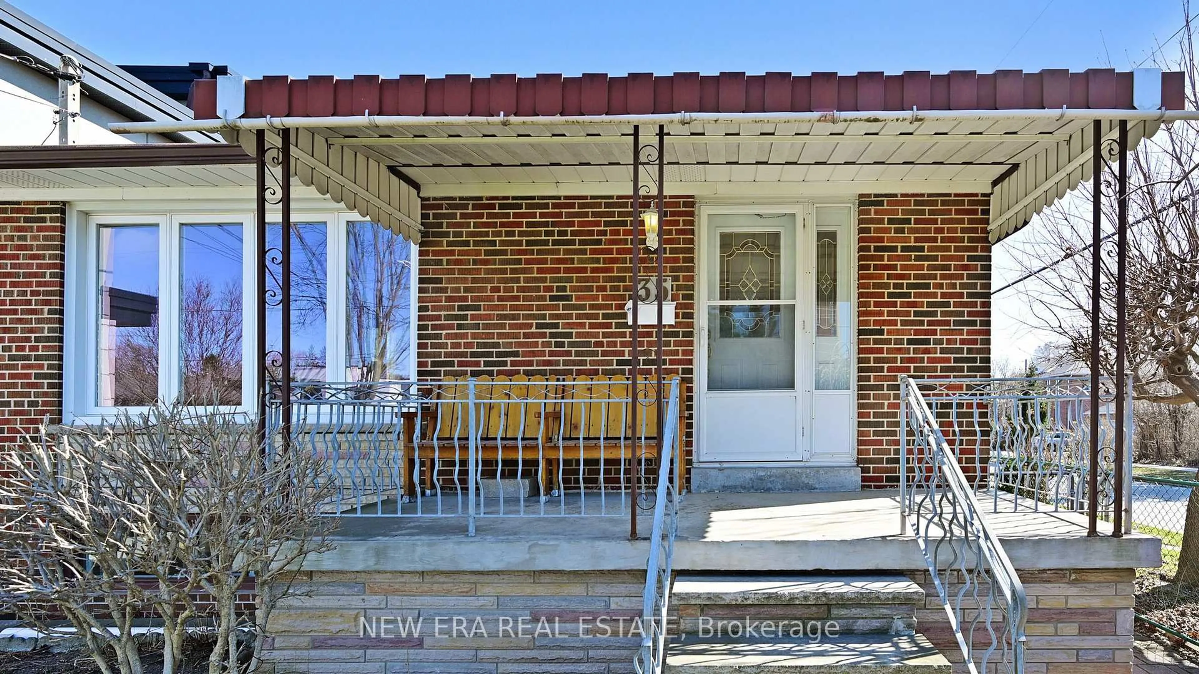 Unknown for 35 Beckett Ave, Toronto Ontario M6L 2B3
