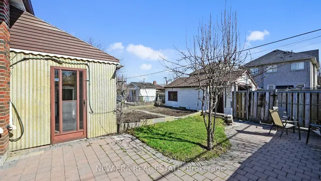 Additional property image - 35 Beckett Ave
