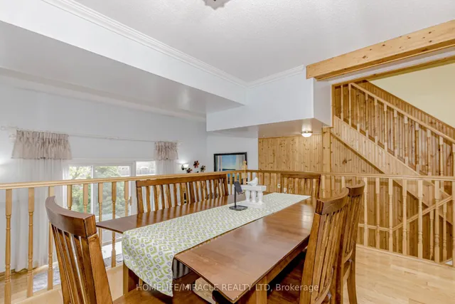 Additional property image - 400 Bloor St Unit 8