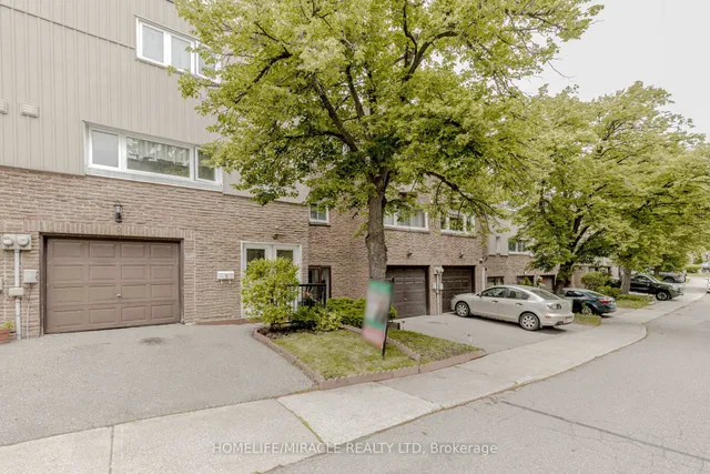Additional property image - 400 Bloor St Unit 8