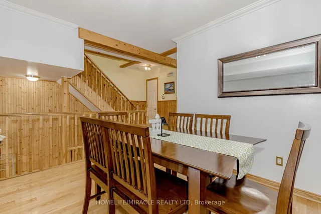 Additional property image - 400 Bloor St Unit 8
