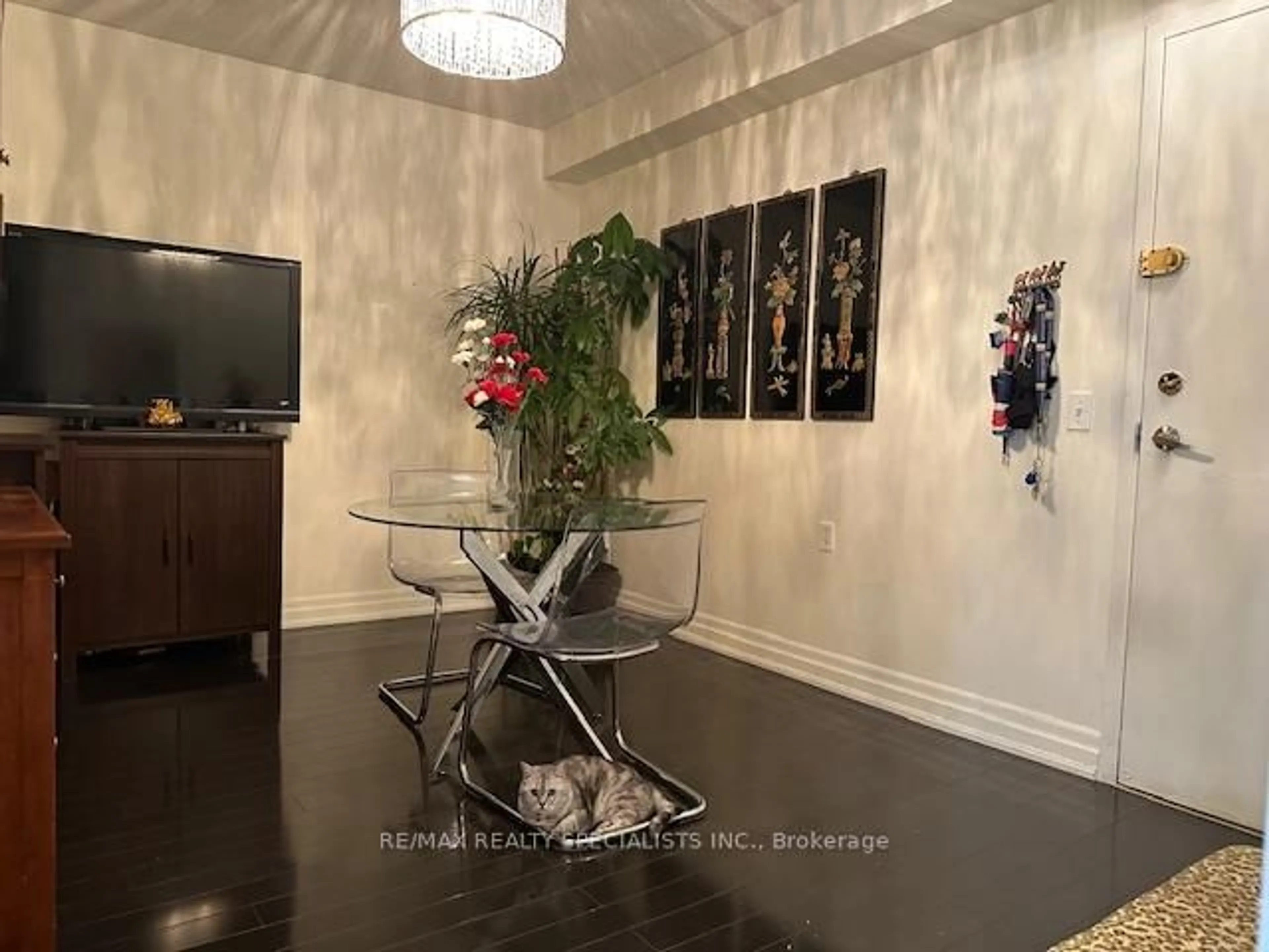 Unknown for 200 Burnhamthorpe Rd #605, Mississauga Ontario L5A 4L4