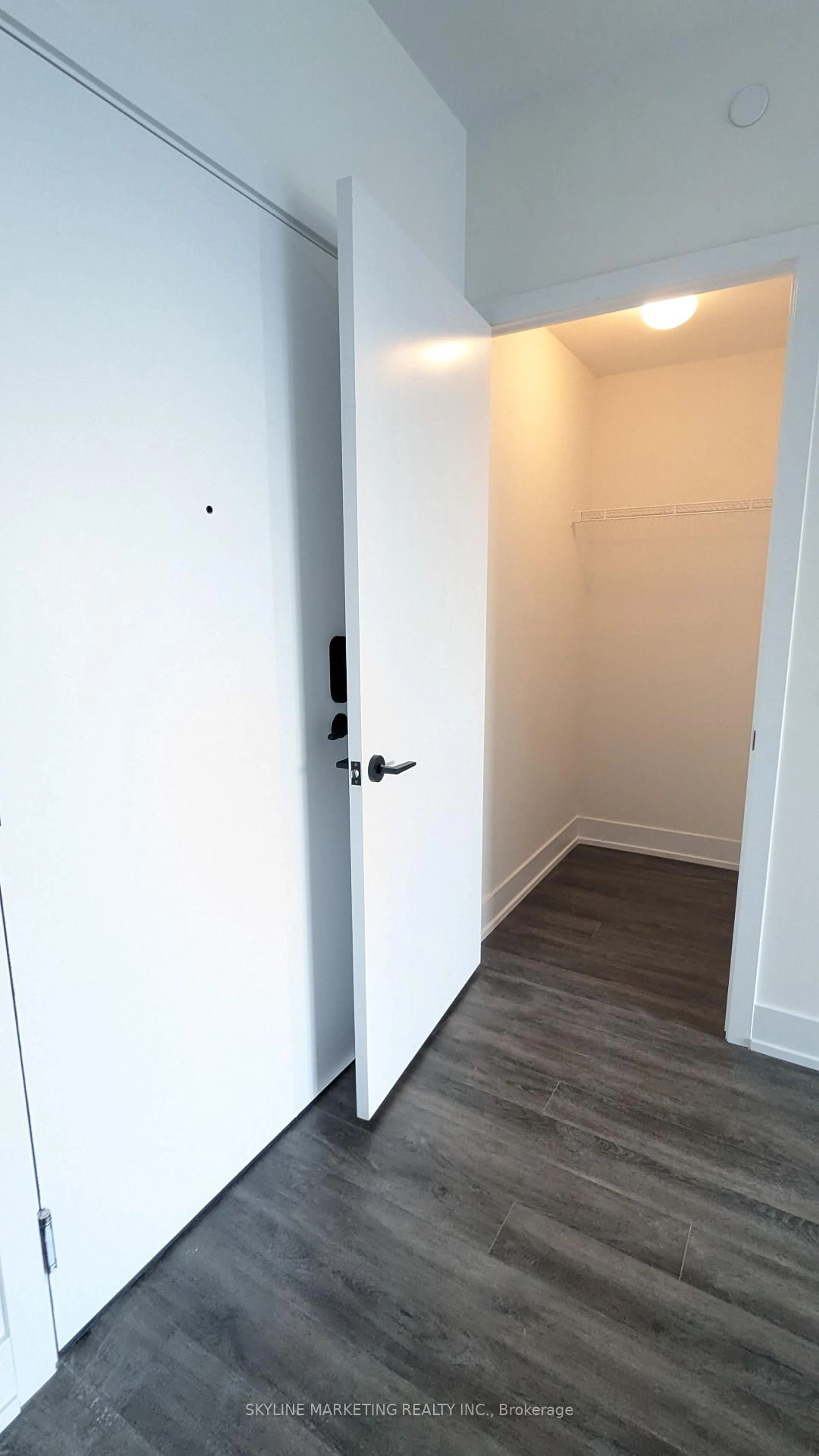 Unknown for 2450 Old Bronte Rd #727, Oakville Ontario L6M 5P6
