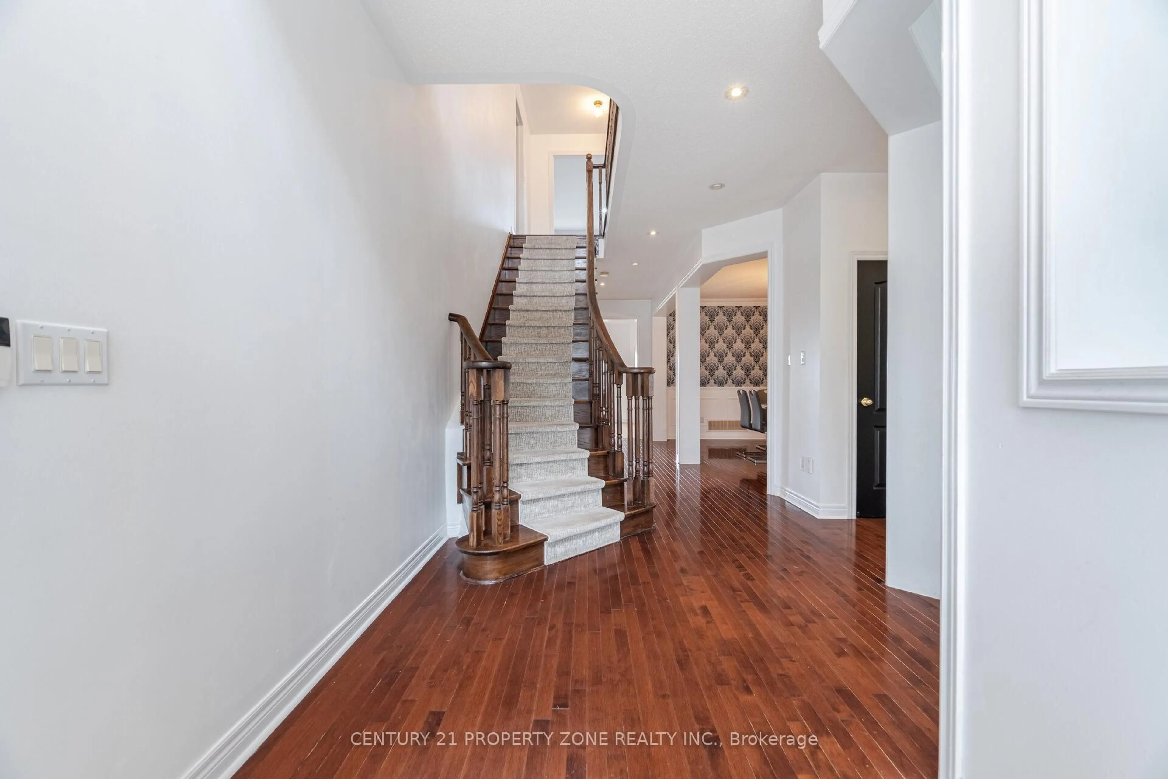 Indoor foyer for 22 Lucky Lane, Brampton Ontario L6R 3M3