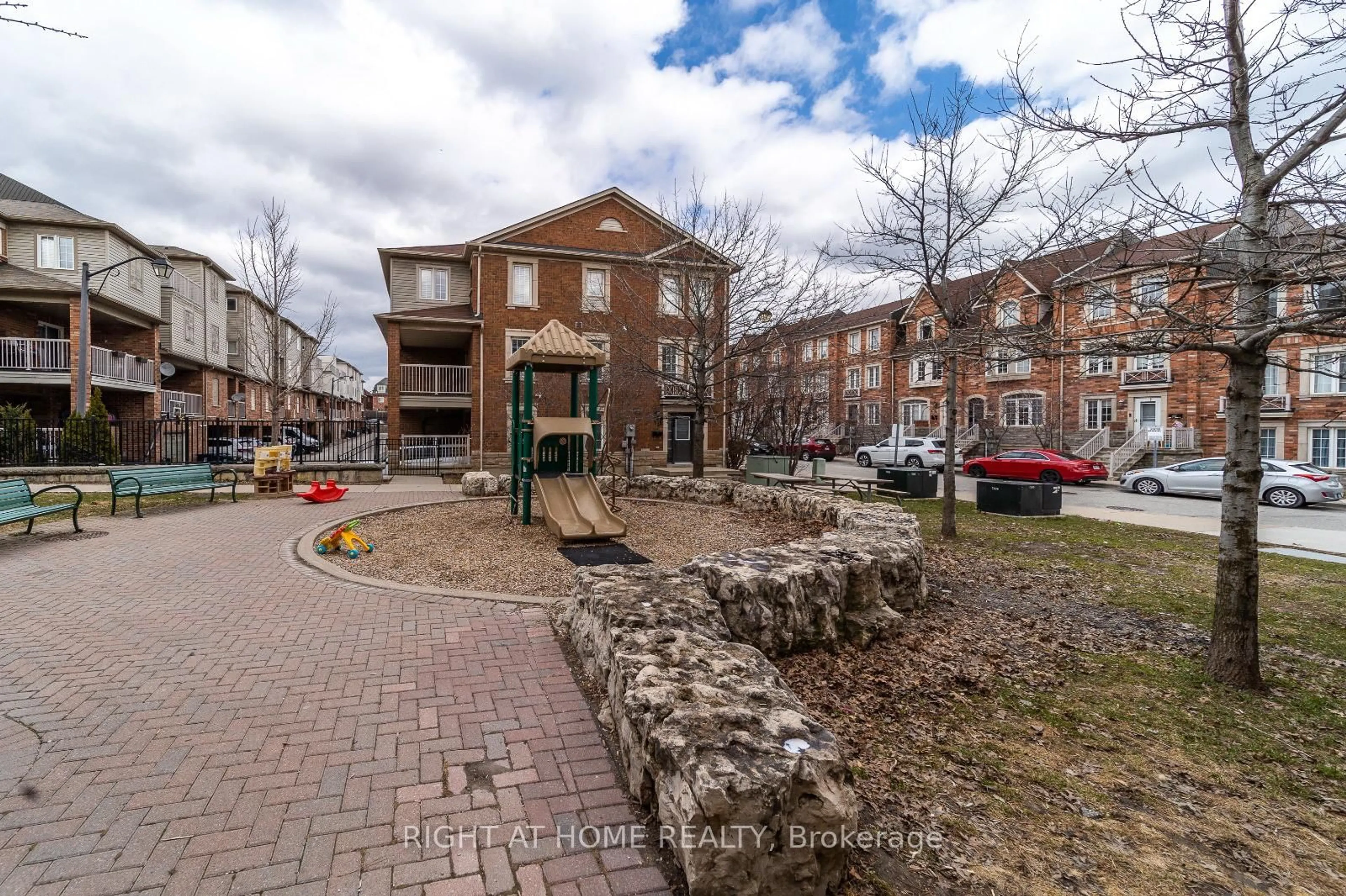 A pic from outside/outdoor area/front of a property/back of a property/a pic from drone, street for 58 Joseph Griffith Lane, Toronto Ontario M3L 0C7