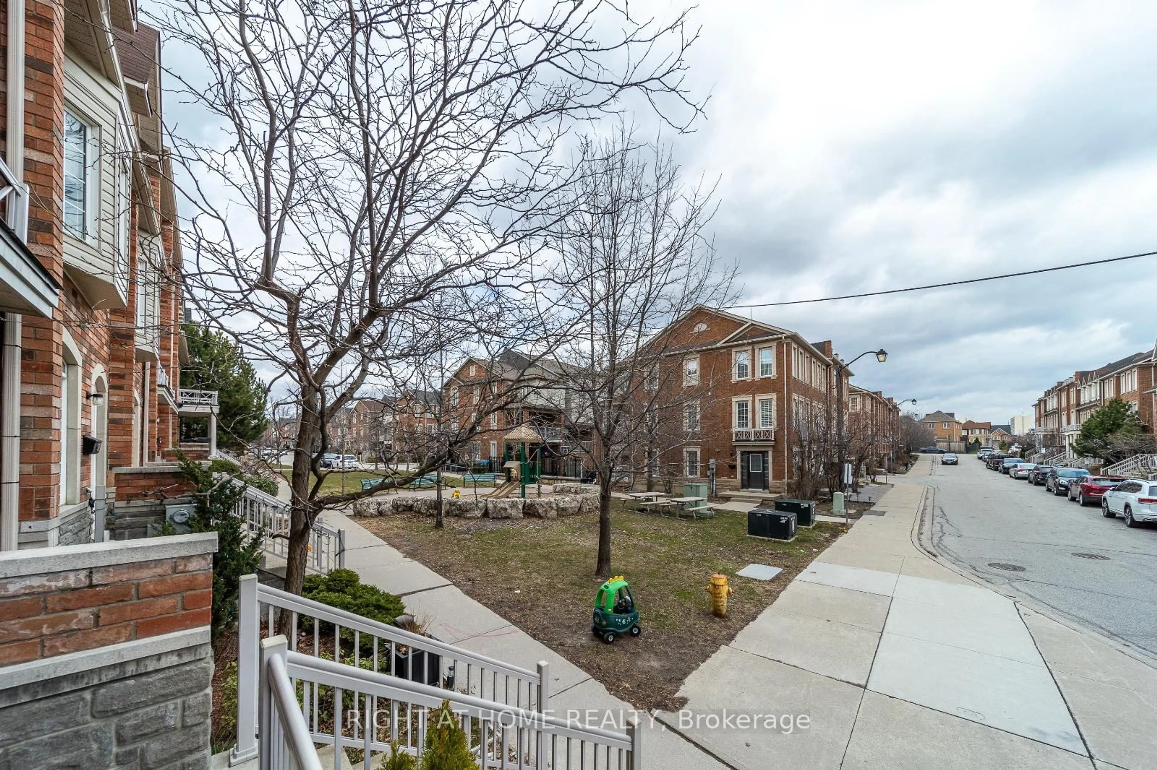 A pic from outside/outdoor area/front of a property/back of a property/a pic from drone, street for 58 Joseph Griffith Lane, Toronto Ontario M3L 0C7