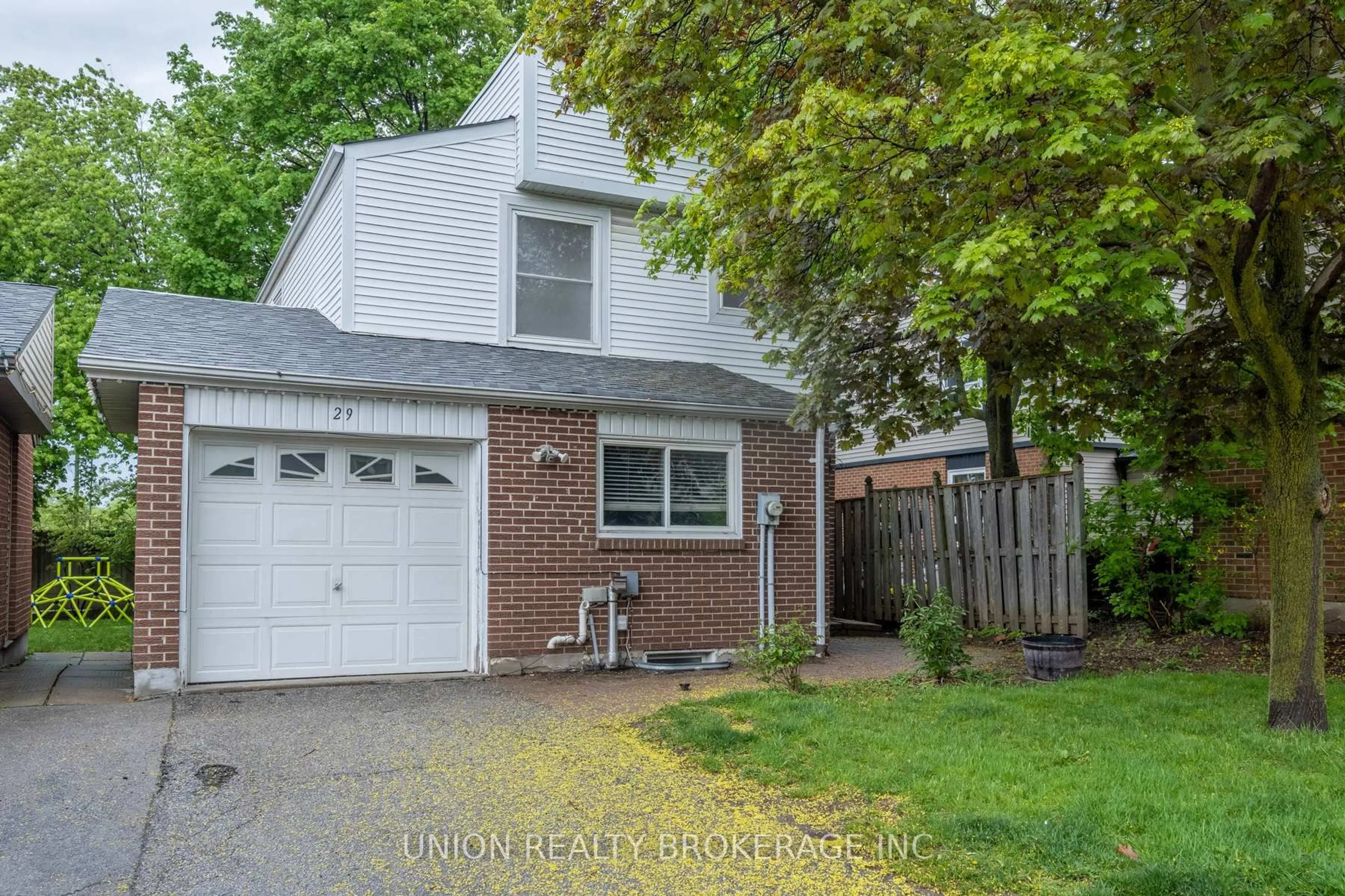 Unknown for 336 Queen St #29, Mississauga Ontario L5M 1M2