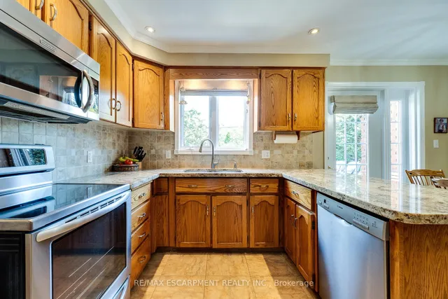 Additional property image - 399 Goodram Dr