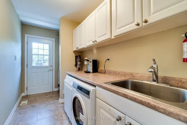 Additional property image - 399 Goodram Dr