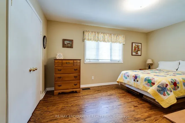 Additional property image - 399 Goodram Dr
