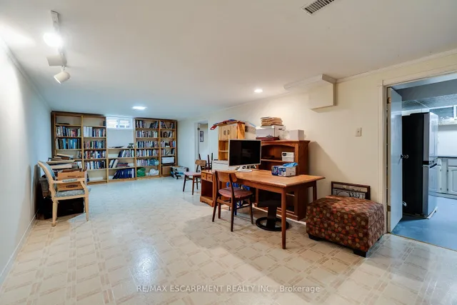 Additional property image - 399 Goodram Dr