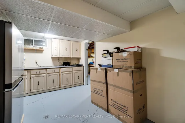 Additional property image - 399 Goodram Dr