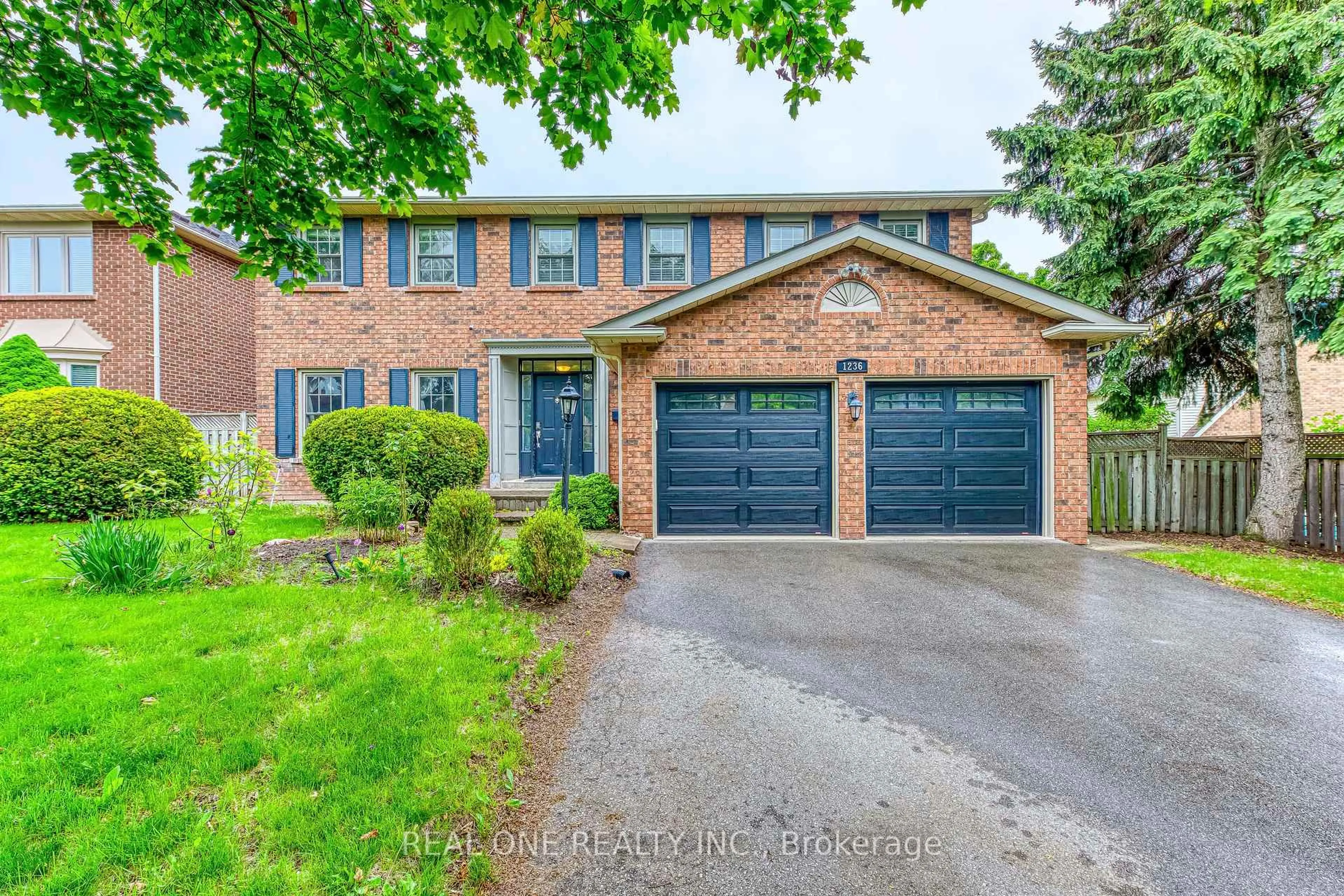 Home with brick exterior material, street for 1236 Woodview Dr, Oakville Ontario L6M 2M4
