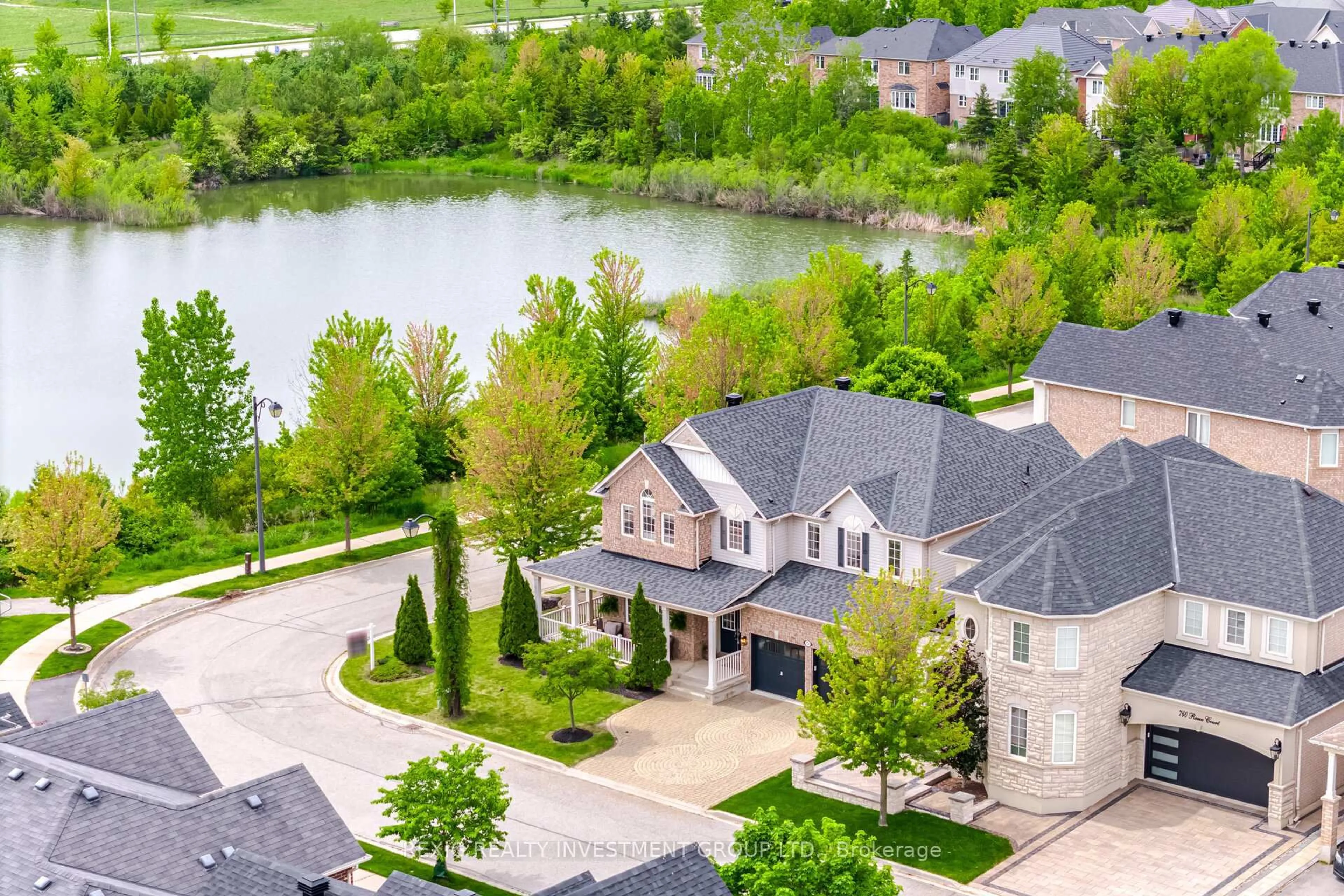 A pic from outside/outdoor area/front of a property/back of a property/a pic from drone, water/lake/river/ocean view for 764 Reece Crt, Milton Ontario L9T 0X4