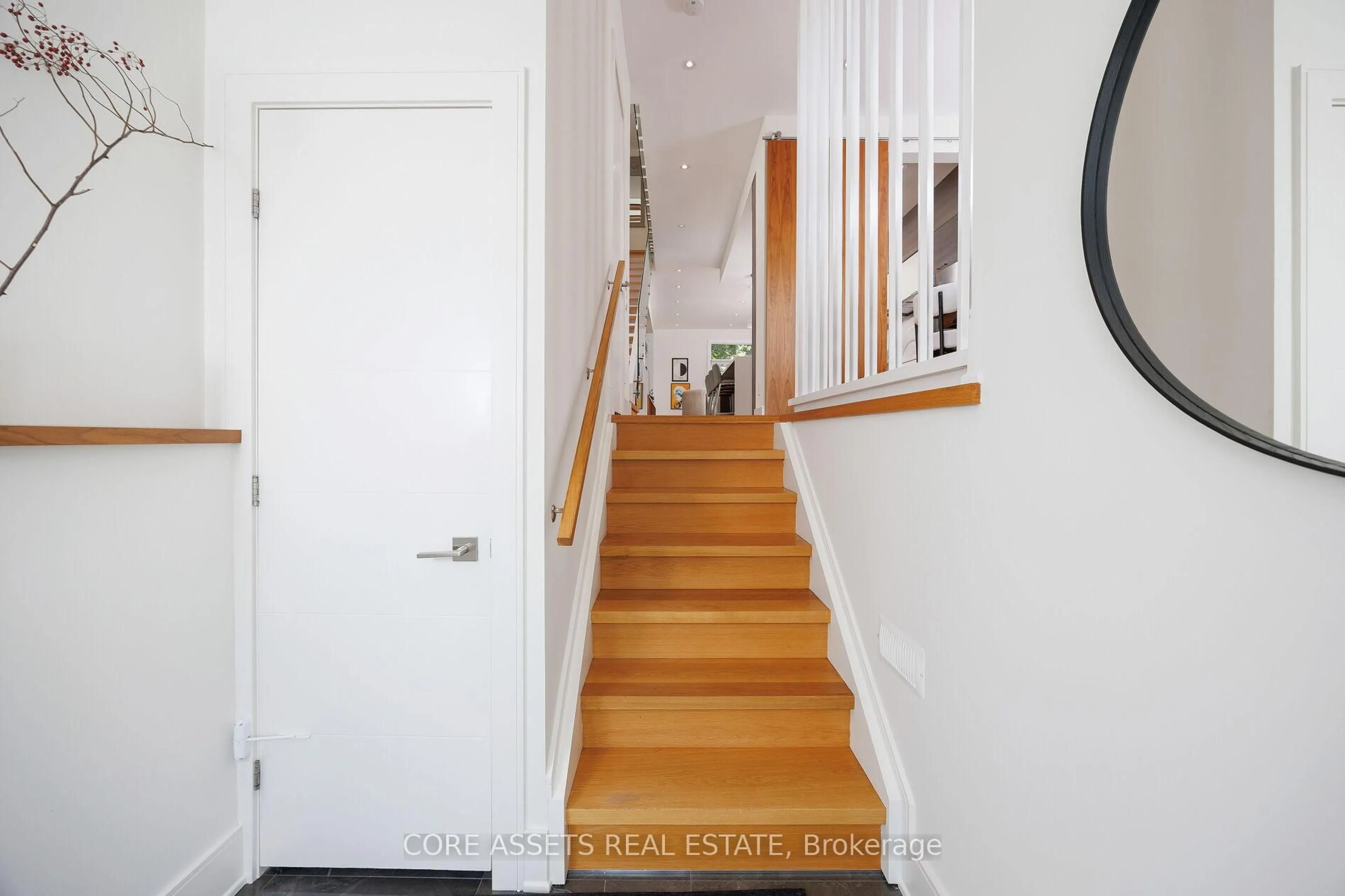 Unknown for 15 Beresford Ave, Toronto Ontario M6S 3A9