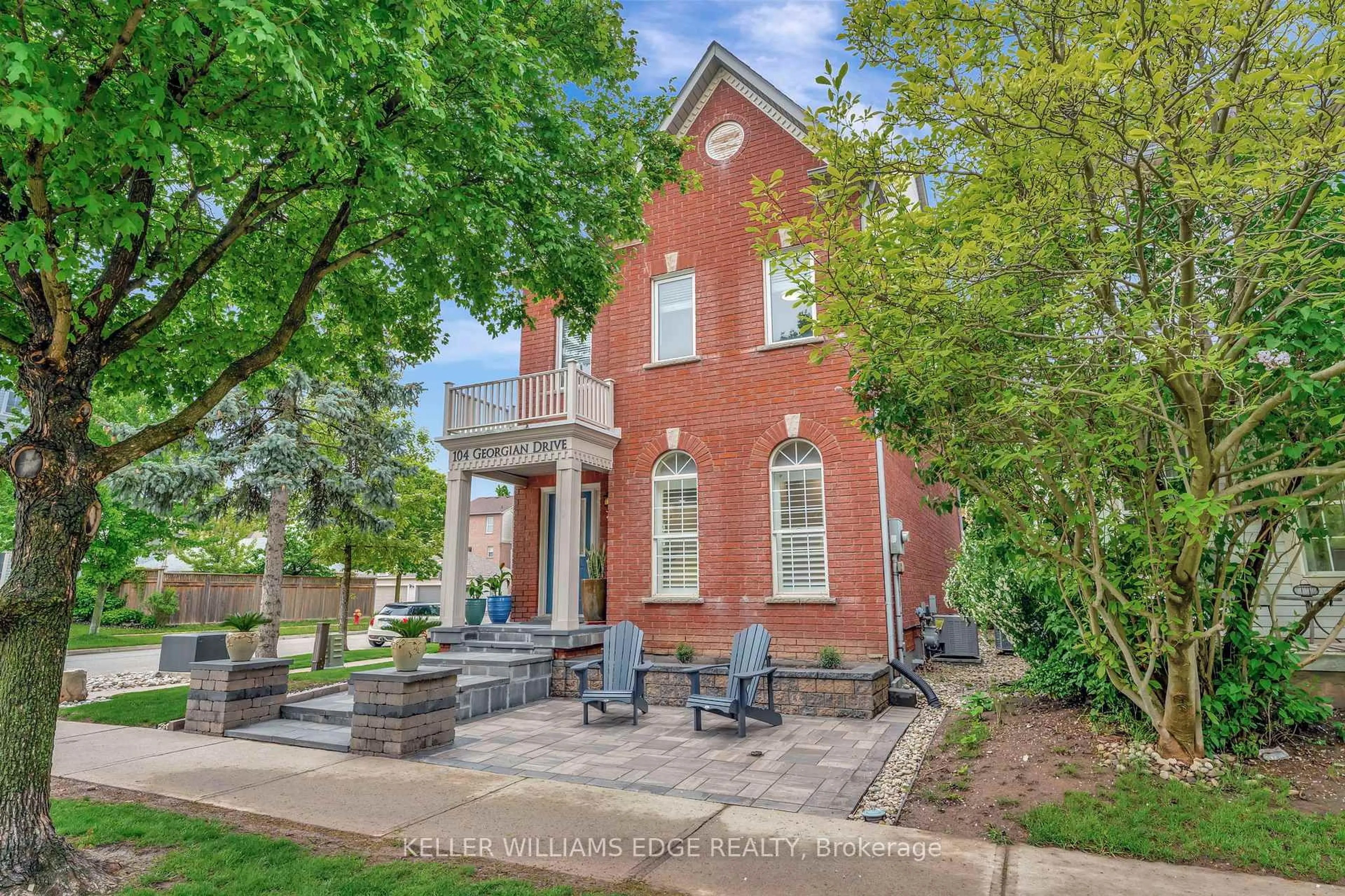 Home with brick exterior material, street for 104 Georgian Dr, Oakville Ontario L6H 6V1