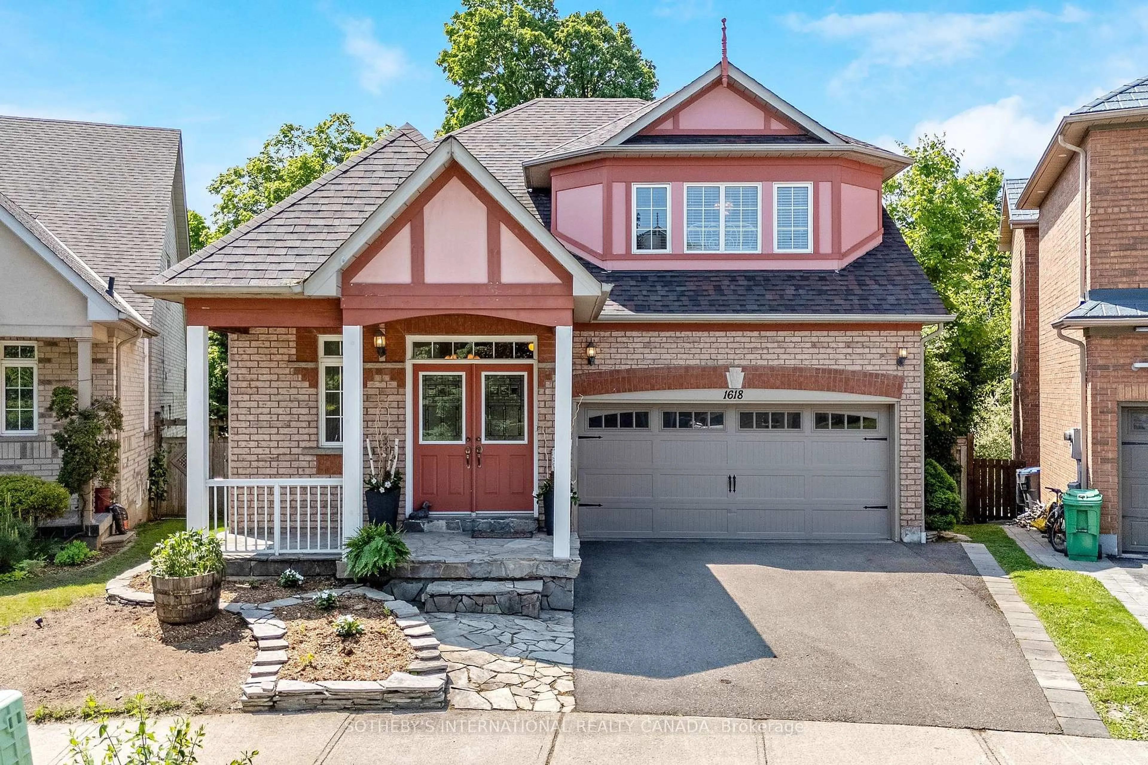 Home with brick exterior material, street for 1618 Stockbridge Crt, Mississauga Ontario L5N 8A1