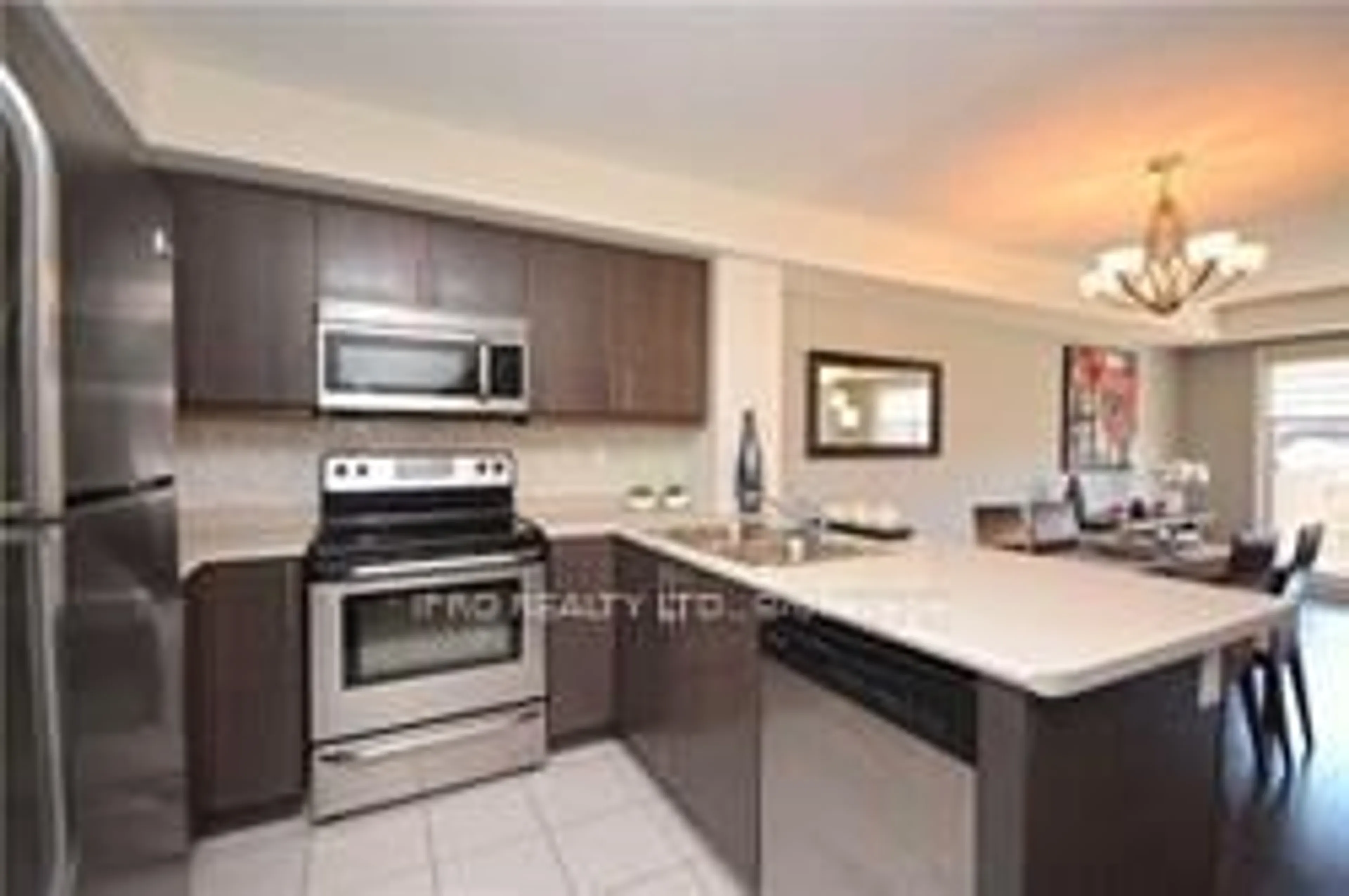 Standard kitchen, ceramic/tile floor for 5615 Oscar Peterson Blvd #3, Mississauga Ontario L5M 0T2