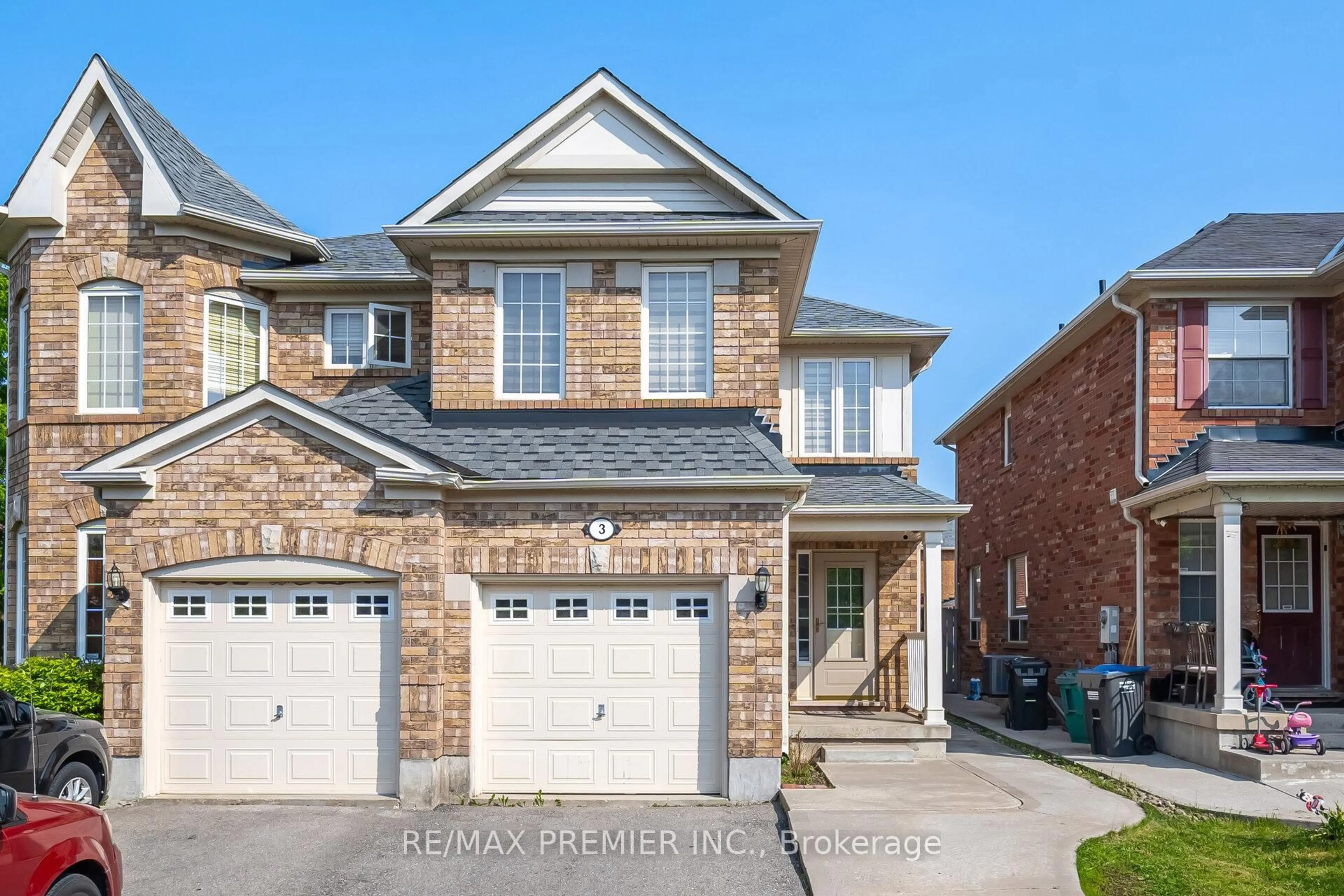 Home with brick exterior material, street for 3 Coachlight Cres, Brampton Ontario L6P 2Y6