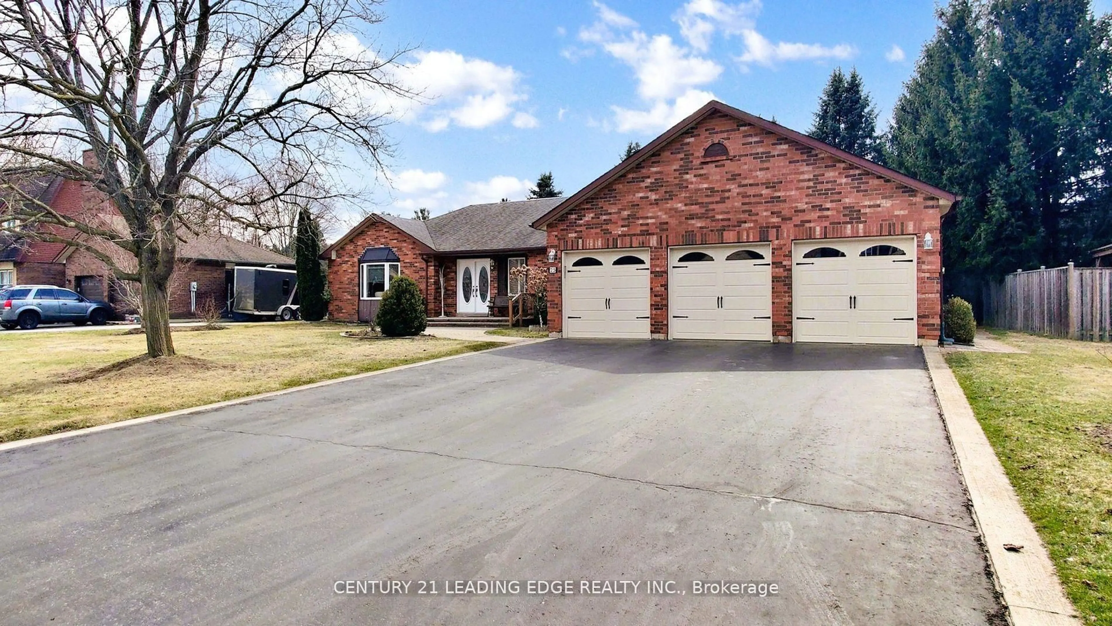 Home with brick exterior material, street for 25 Colleen Cres, Caledon Ontario L7C 1E8