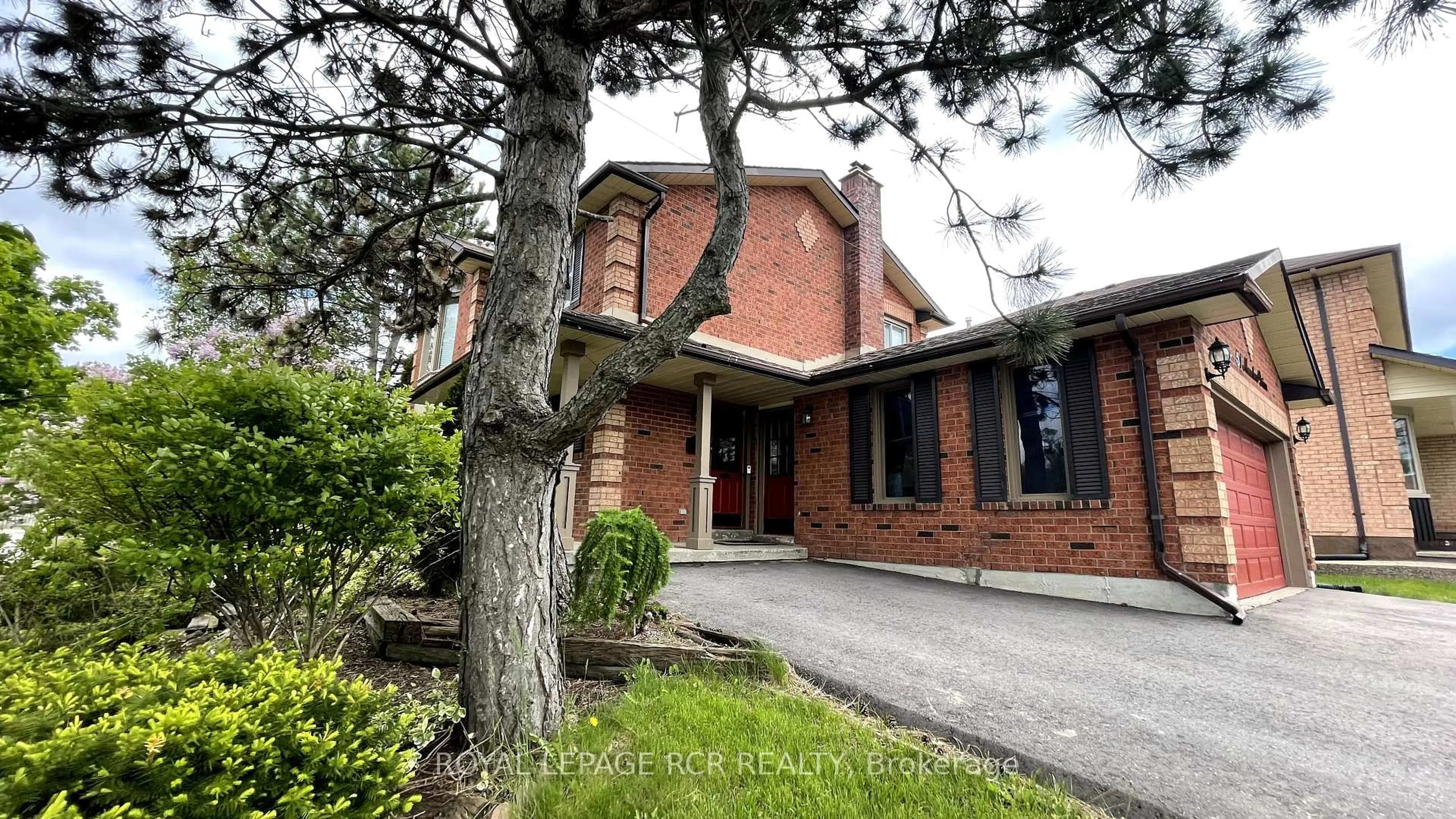 Home with brick exterior material, street for 51 Meadow Dr, Orangeville Ontario L9W 4C7