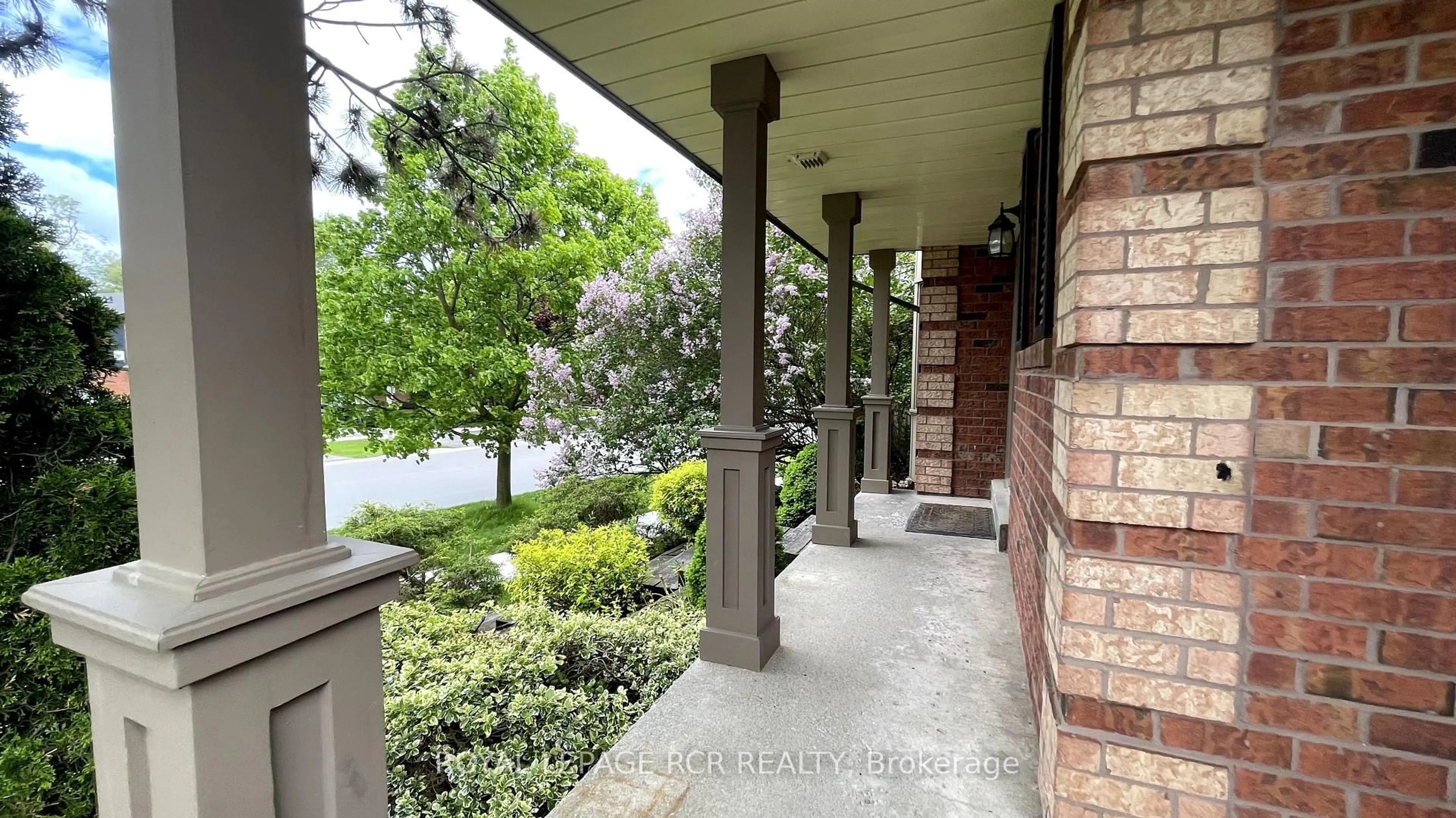 Patio, water/lake/river/ocean view for 51 Meadow Dr, Orangeville Ontario L9W 4C7