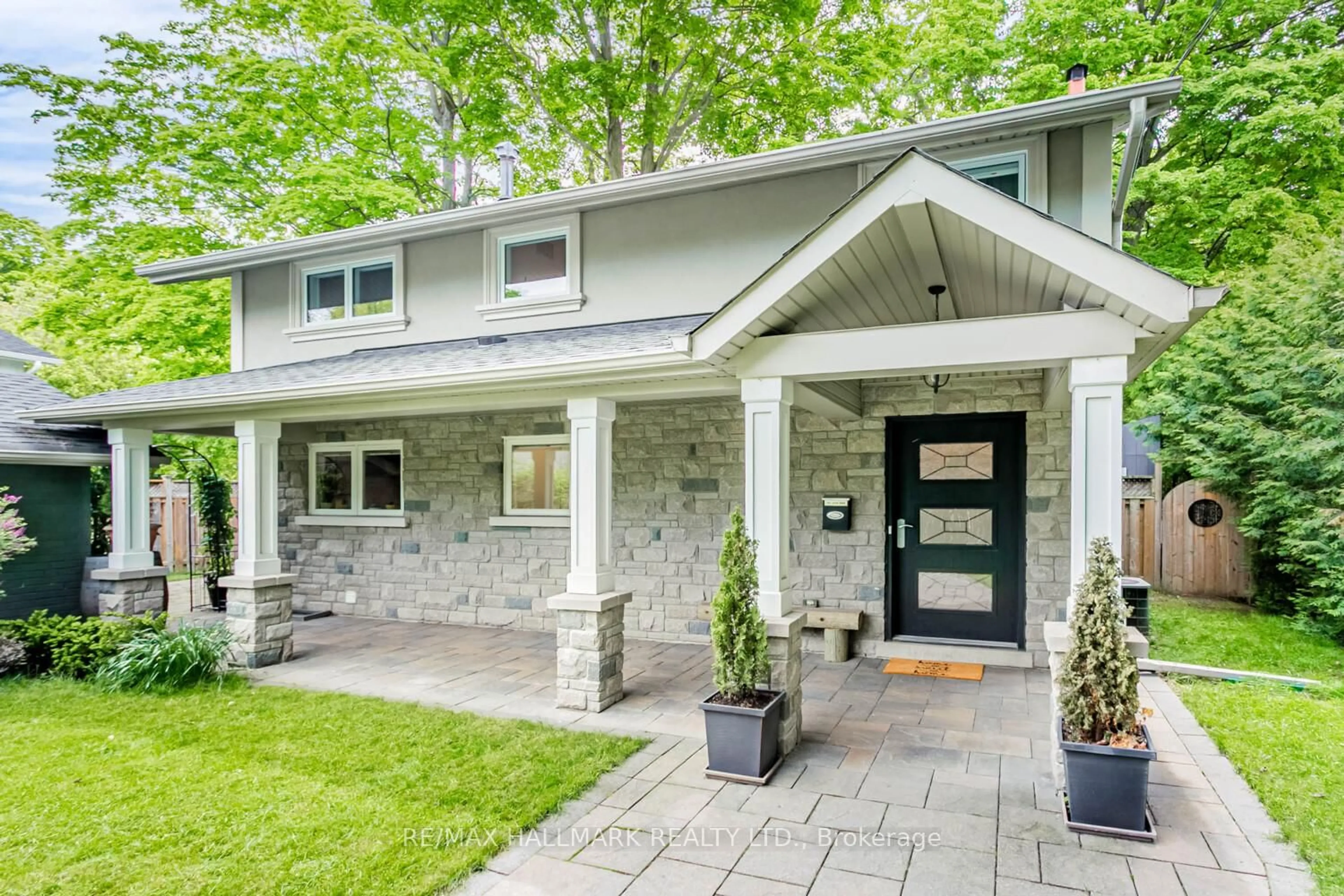 Home with brick exterior material, street for 1974 Truscott Dr, Mississauga Ontario L5J 2A5