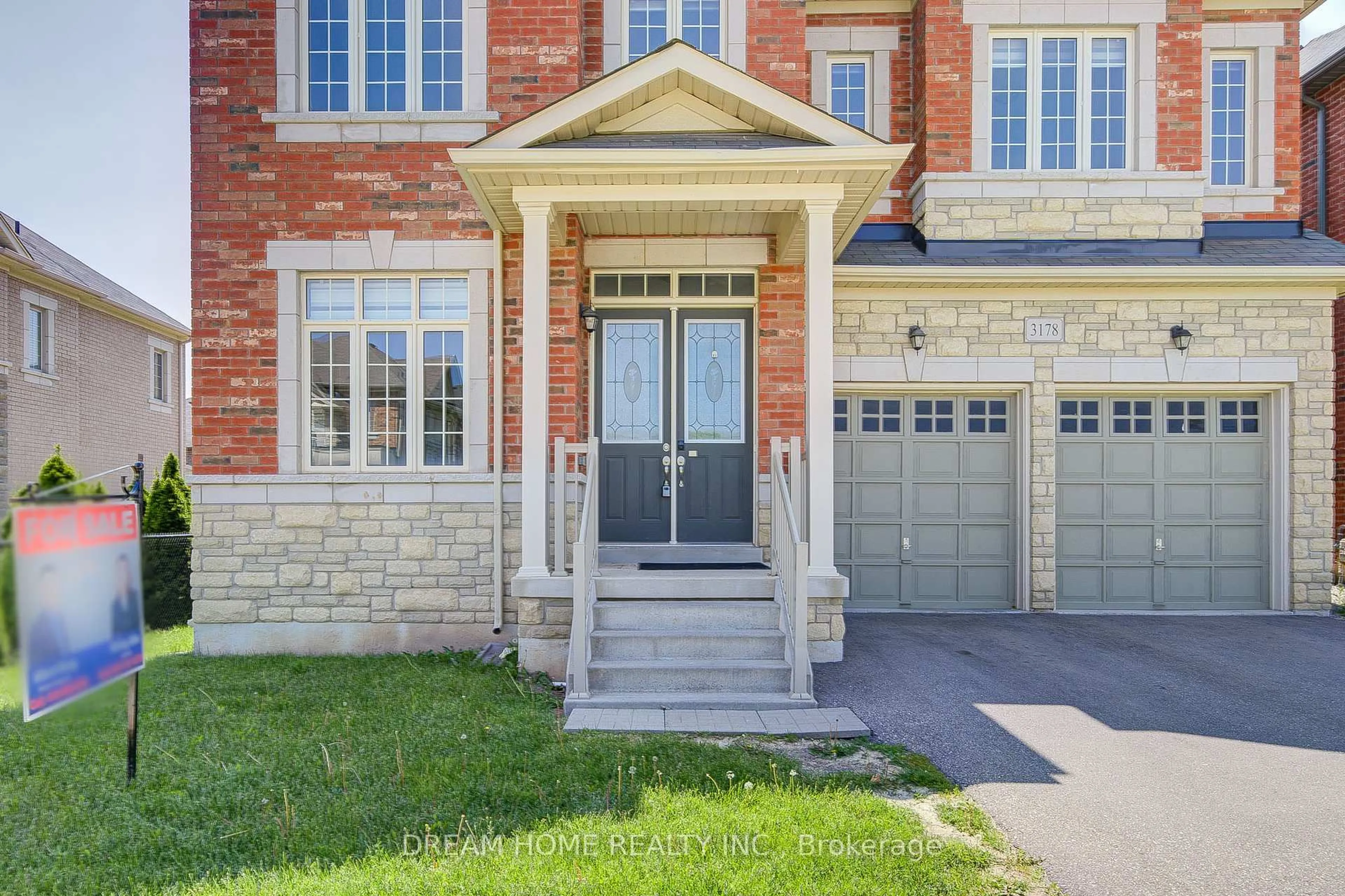 Home with brick exterior material, street for 3178 Buttonbush Tr, Oakville Ontario L6H 0T4