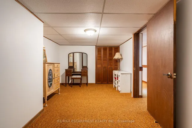 Additional property image - 7575 Milburough Line