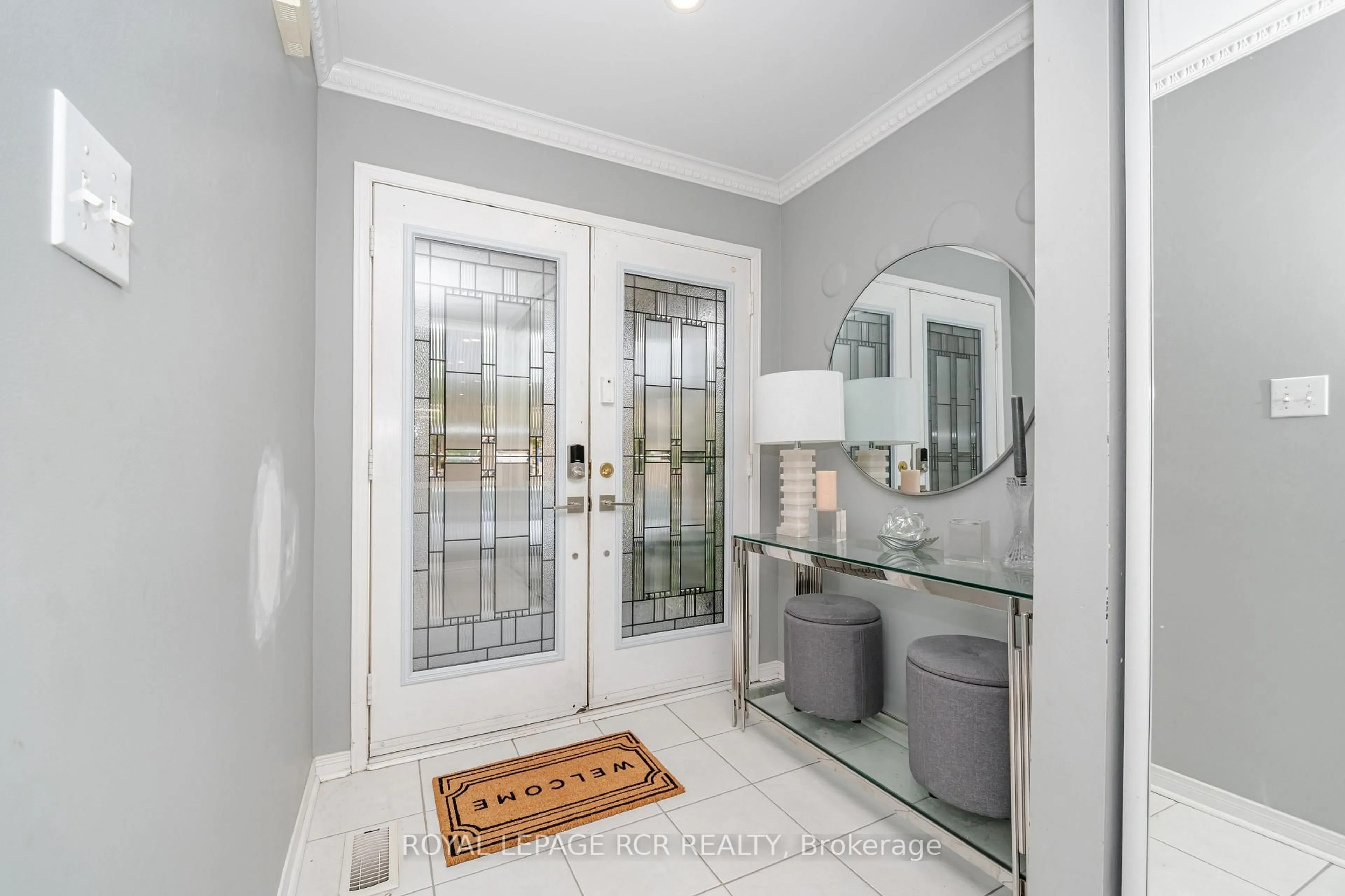 Indoor entryway for 127 Tiller Tr, Brampton Ontario L6X 4S9