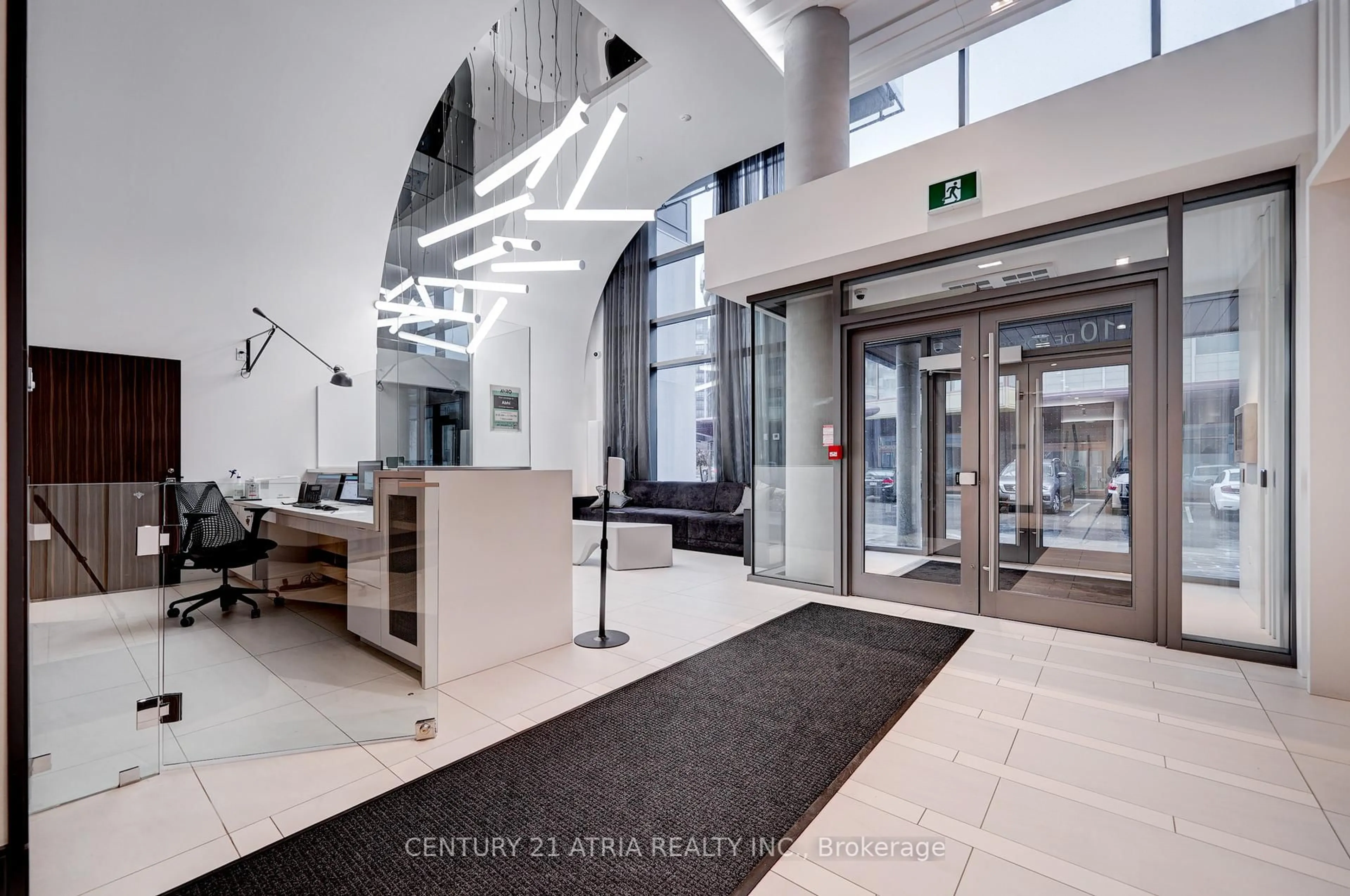 Indoor foyer for 10 De Boers Dr #401, Toronto Ontario M3J 0H1