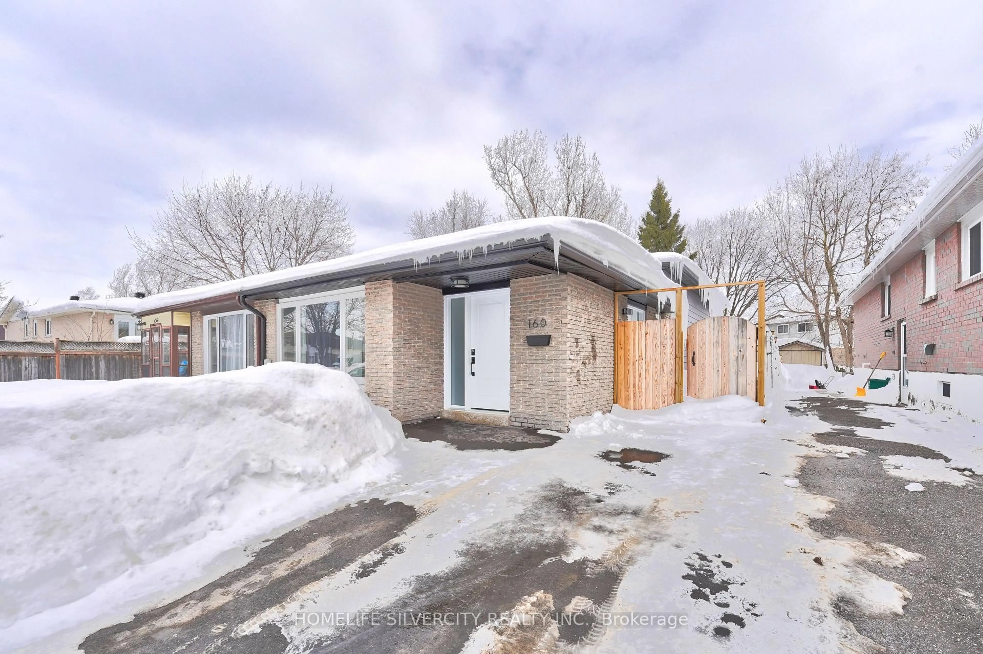 Home with brick exterior material, street for 160 Burbank Cres, Orangeville Ontario L9W 3H8