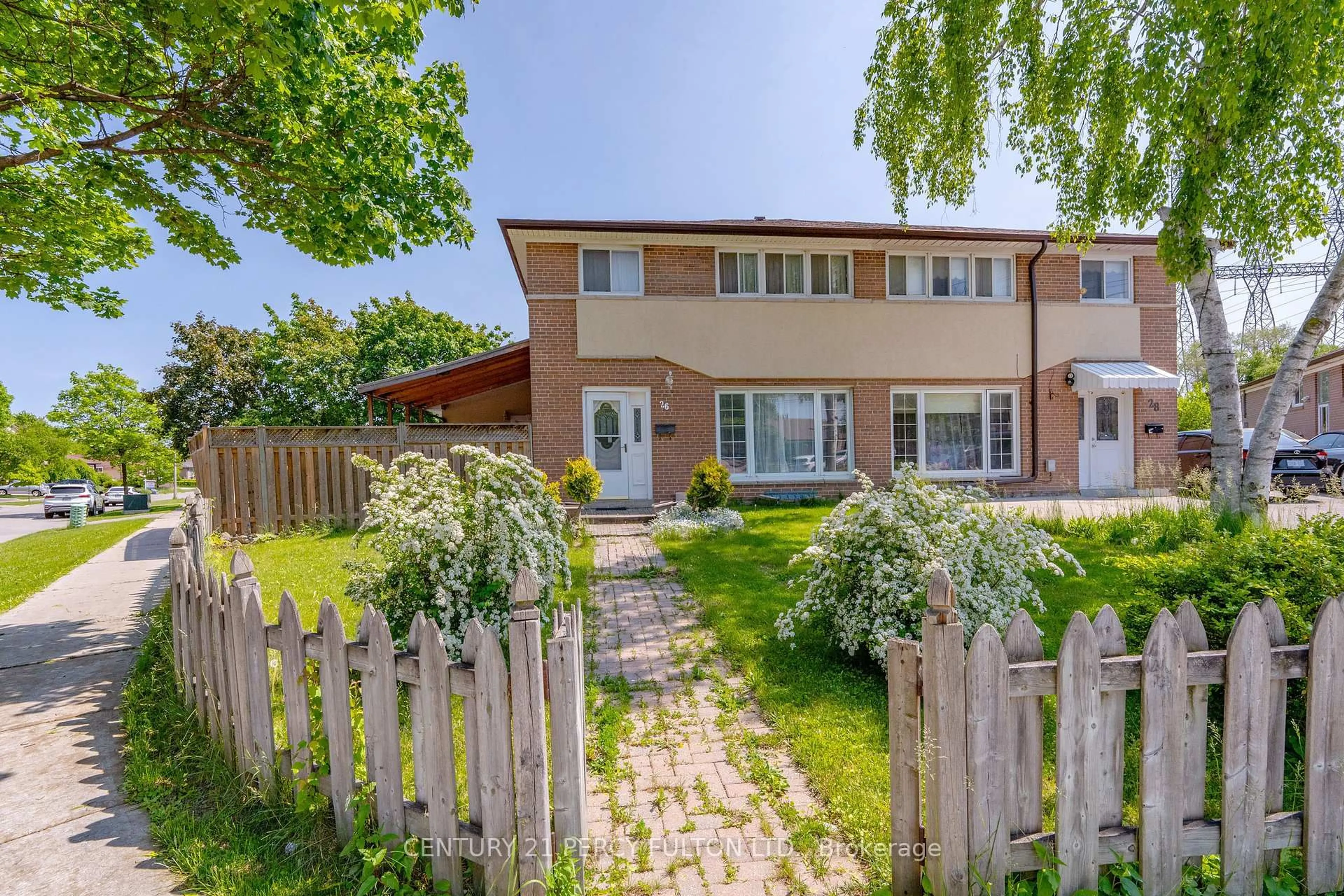 A pic from outside/outdoor area/front of a property/back of a property/a pic from drone, street for 26 Marlebon Rd, Toronto Ontario M9V 3W2