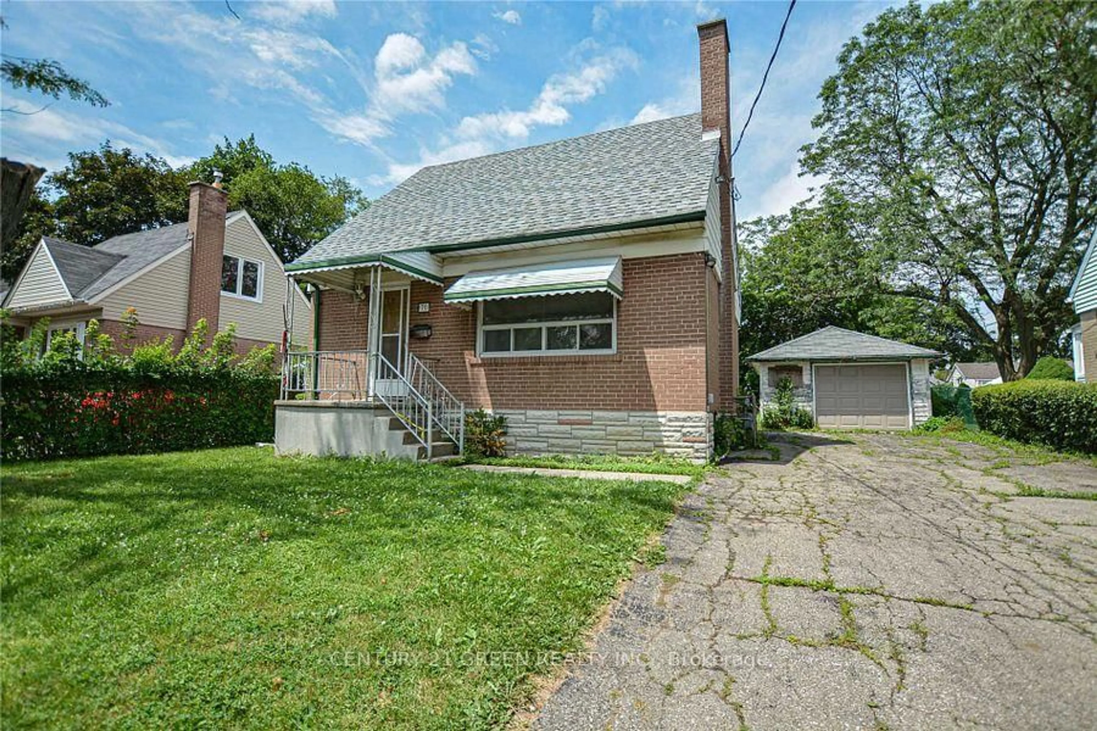Home with brick exterior material, street for 70 Mccaul St, Brampton Ontario L6V 1J3
